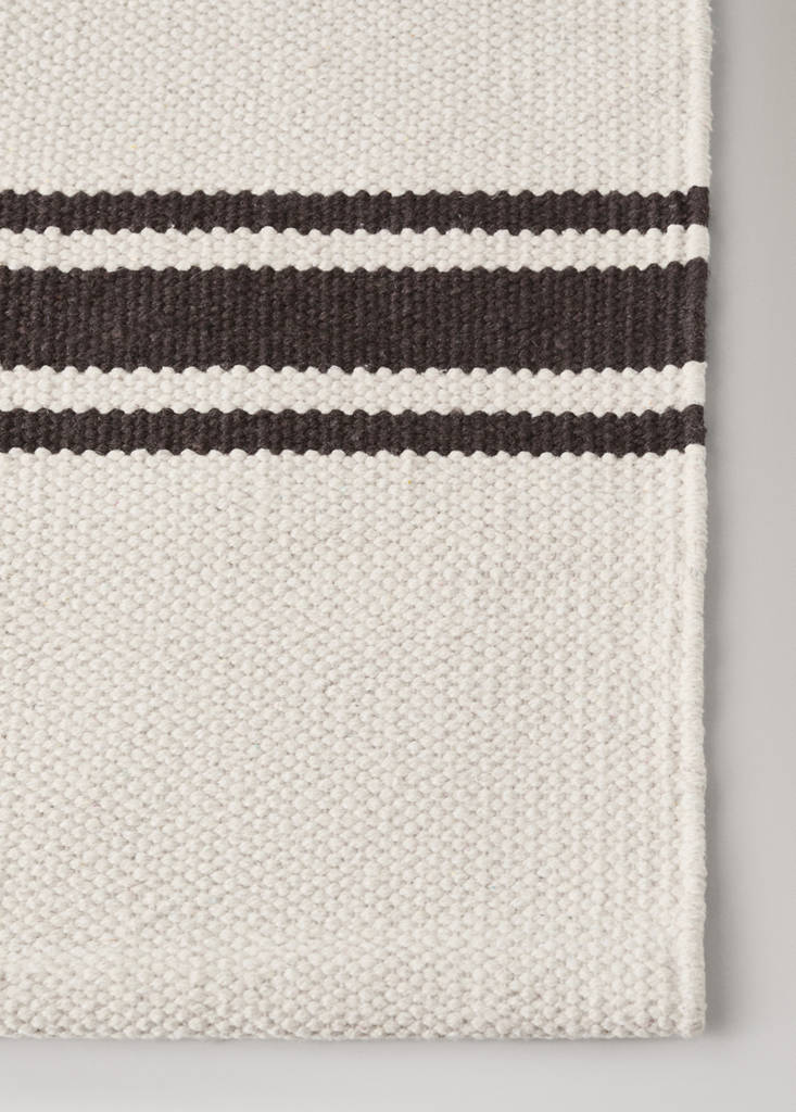 Small 100% cotton striped rug — Chocolate