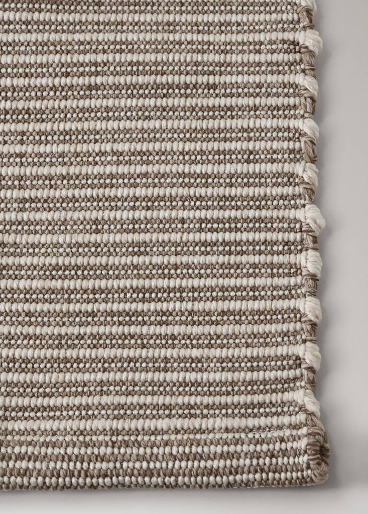 Medium striped rug — Light/Pastel Brown