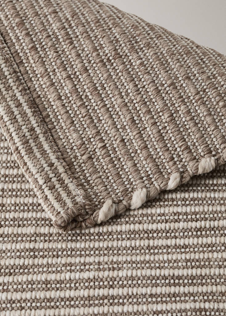 Medium striped rug — Light/Pastel Brown