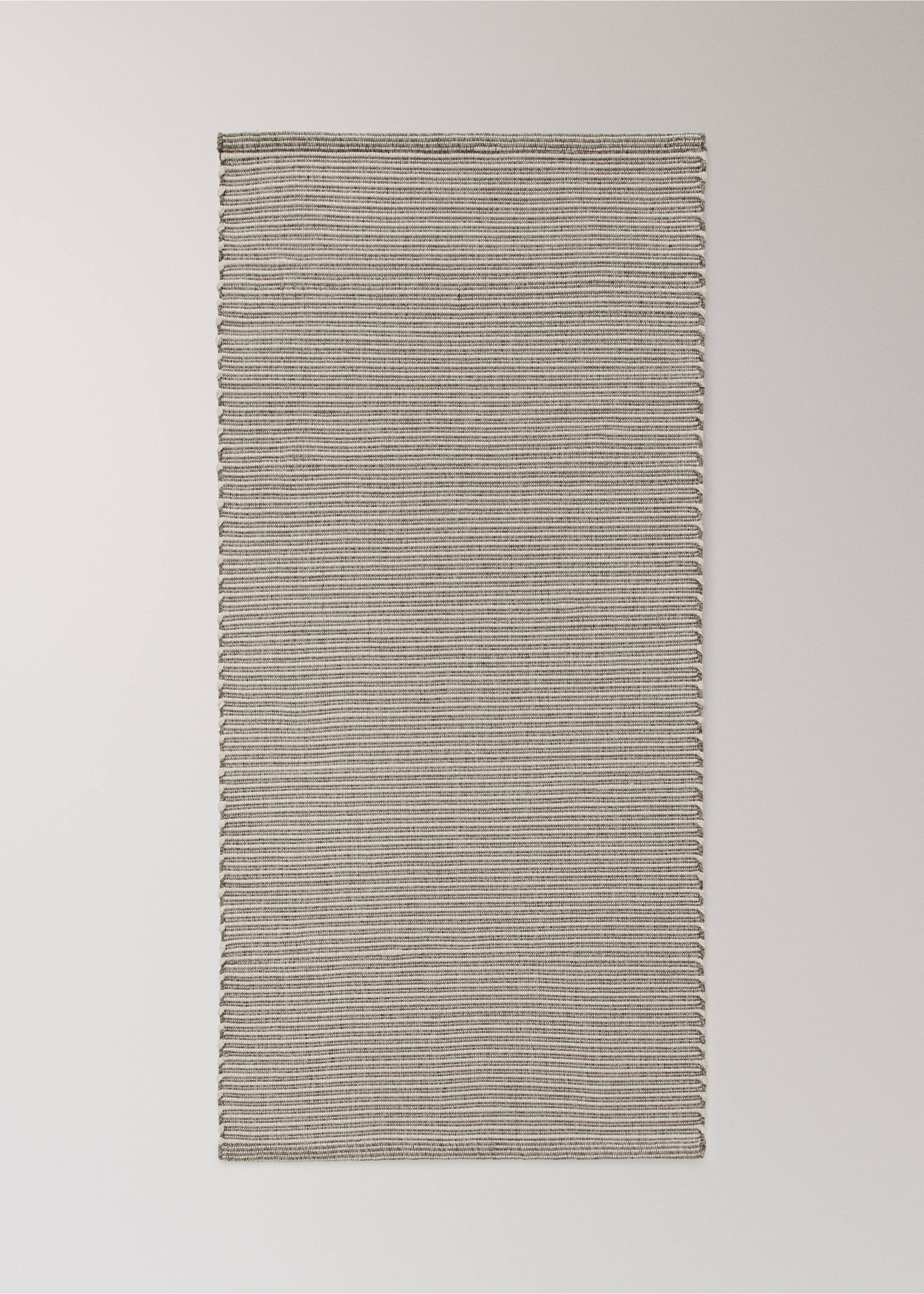 Striped design carpet - Article without model, Light/Pastel Brown. Ref: 37003305-00.