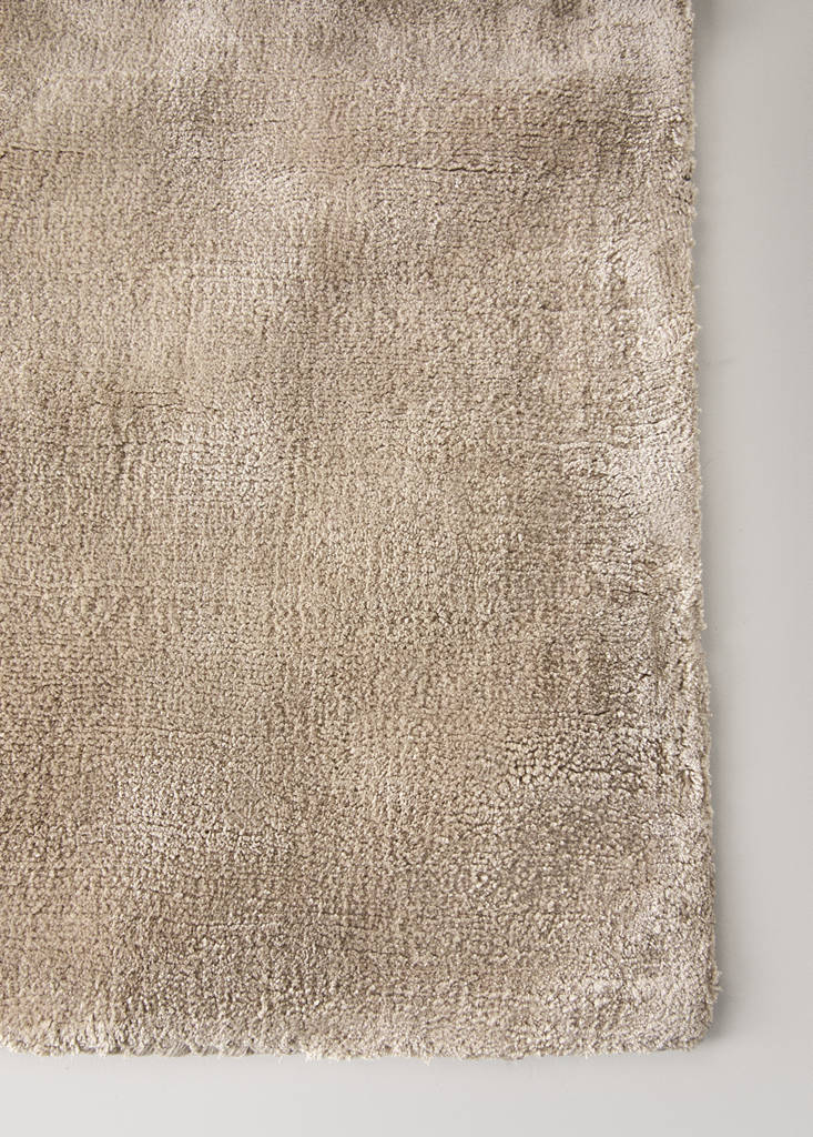 Small premium viscose rug — Light/Pastel Grey