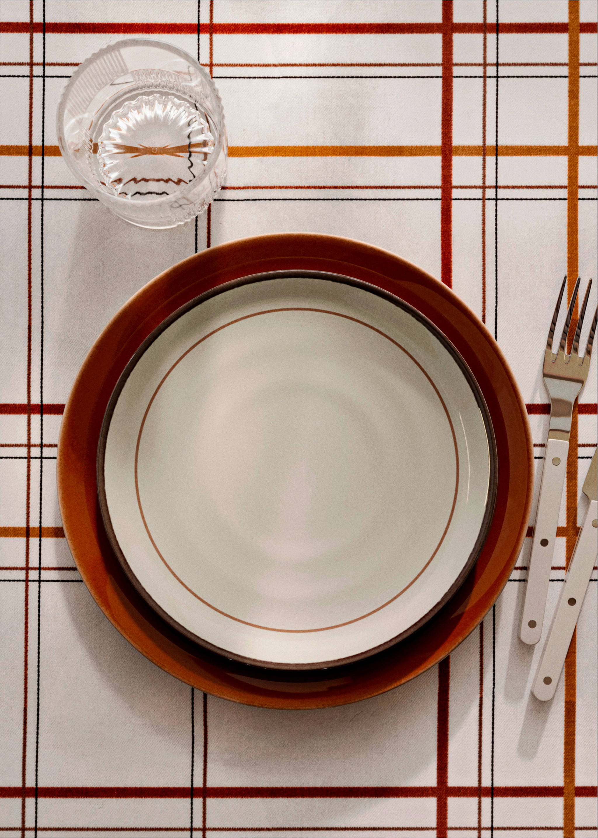 Hand-painted stoneware dessert plate - General plane, Leather. Ref: 37003318-00.