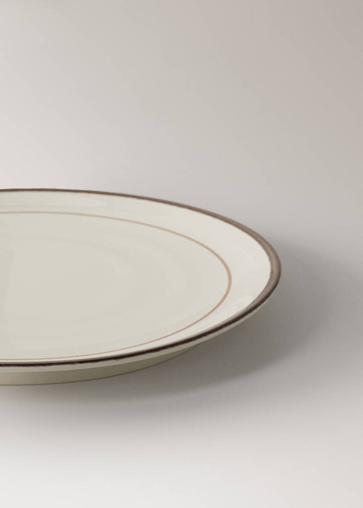 Hand-painted stoneware dessert plate — Leather