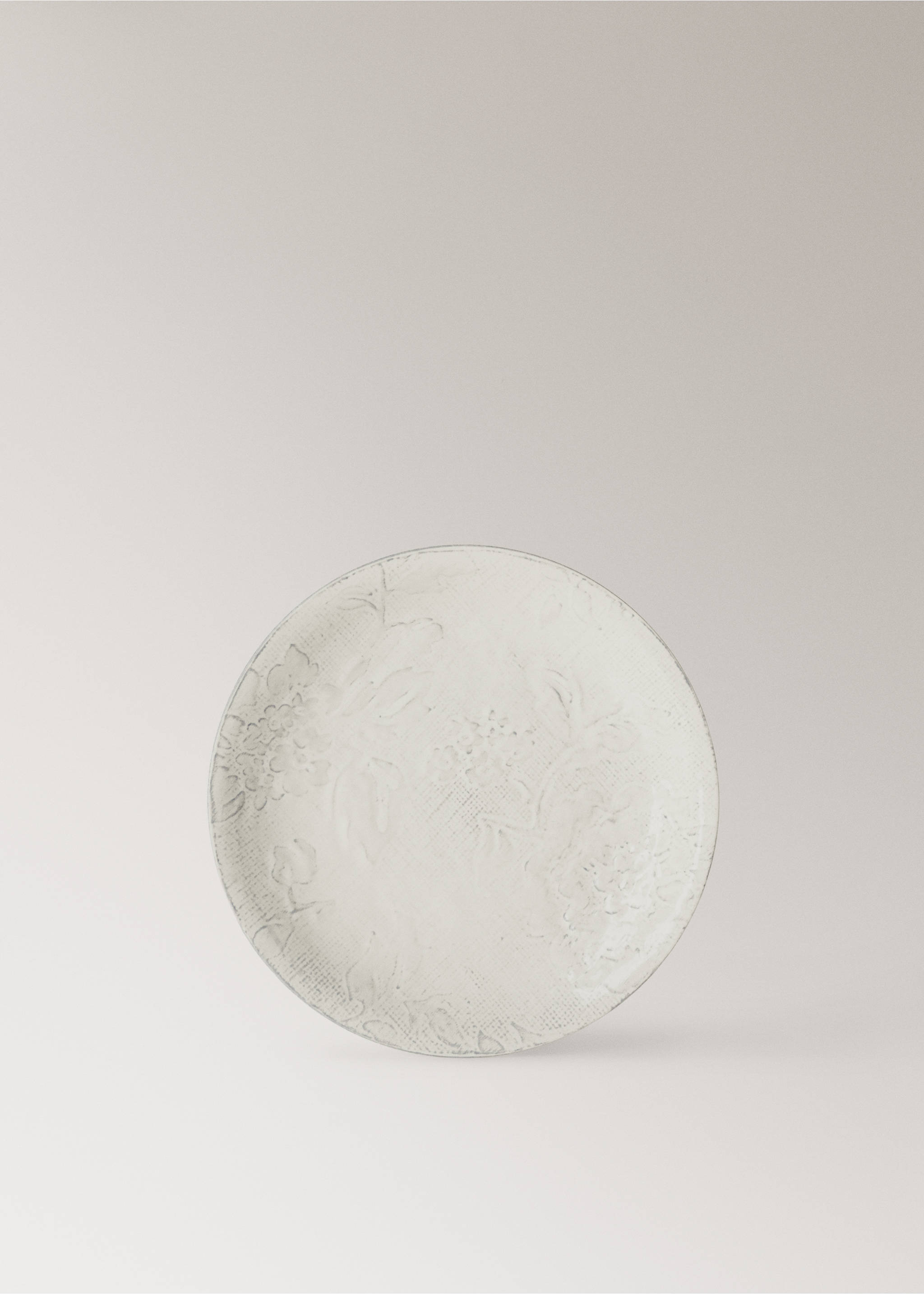 Stoneware dessert plate with texture - Article without model, Off White. Ref: 37003319-00.