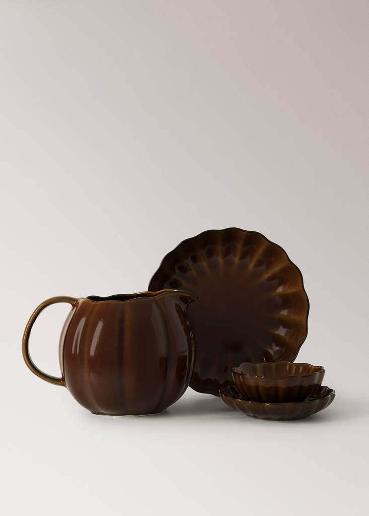 Stoneware bread plate — Chocolate