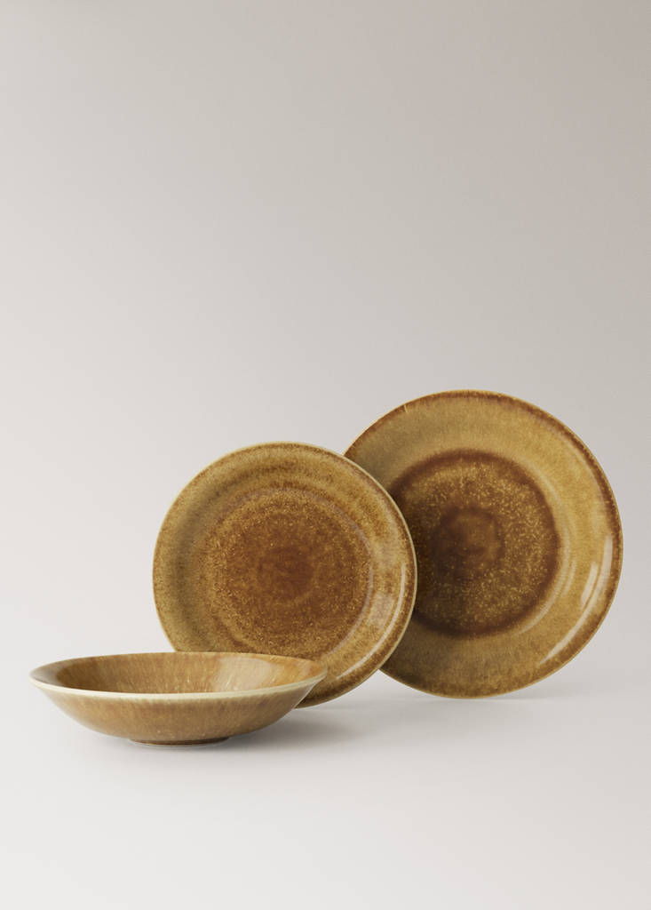 Gradient stoneware flat plate — Leather