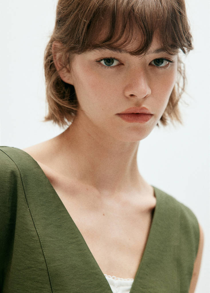 V-neck dress with stitching — Khaki