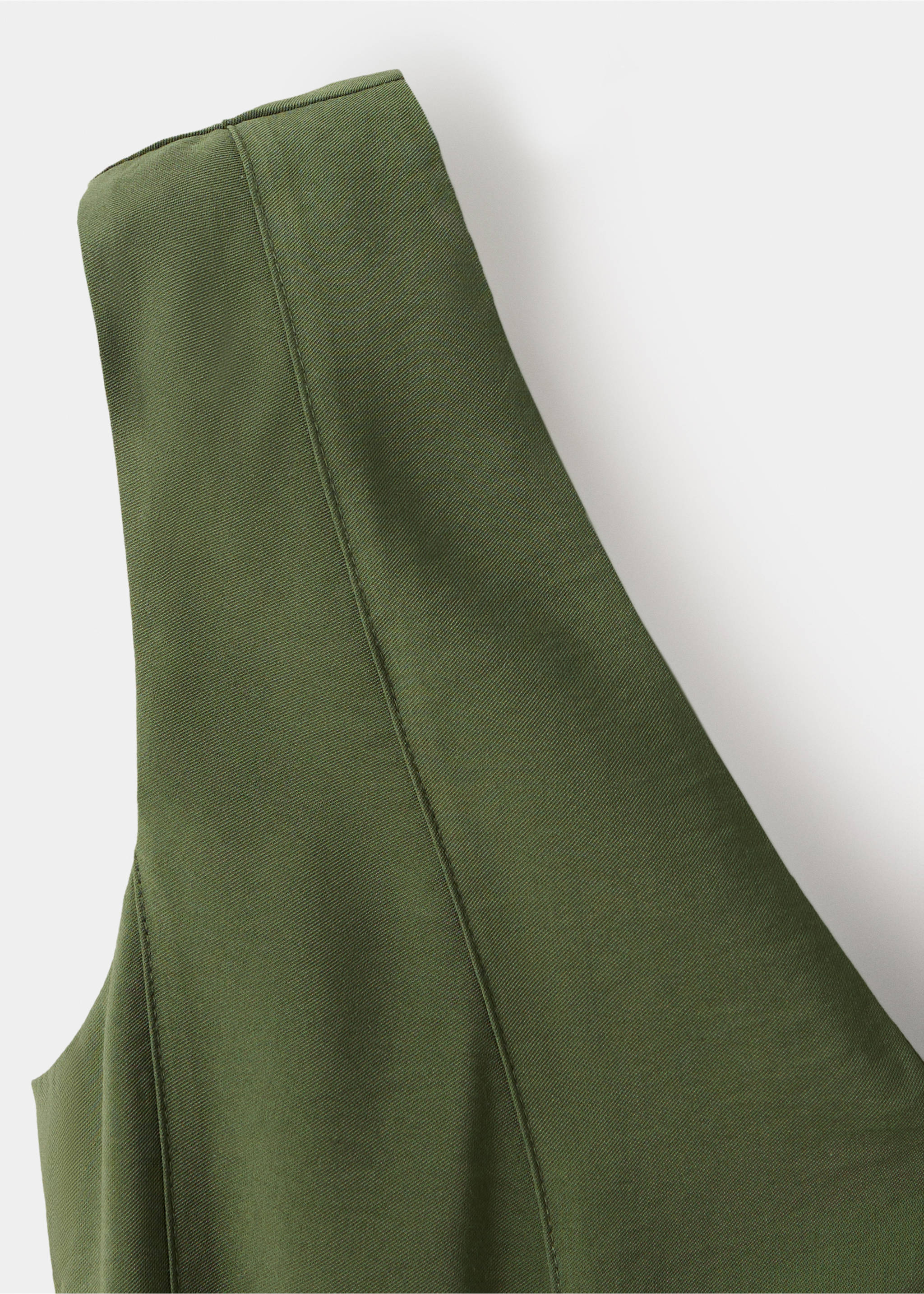 Midi dress with V-neck - Details of the article 8, Khaki. Ref: 37003872-00.