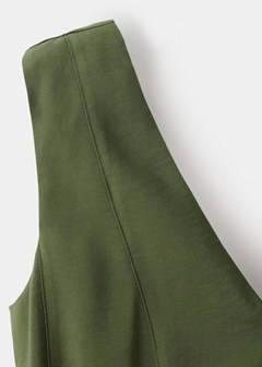 V-neck dress with stitching — Khaki 9