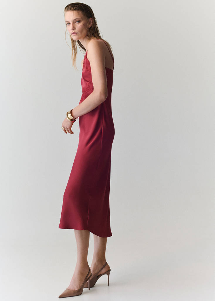 Satin lace dress — Red