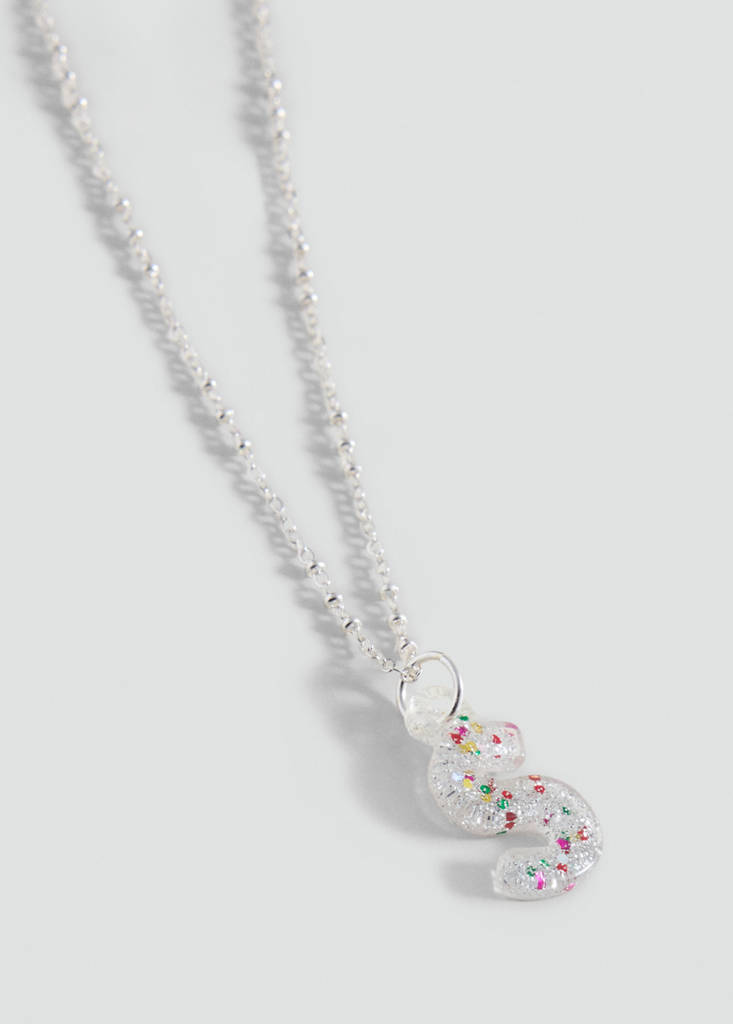 Letter necklace with sparkles — Silver