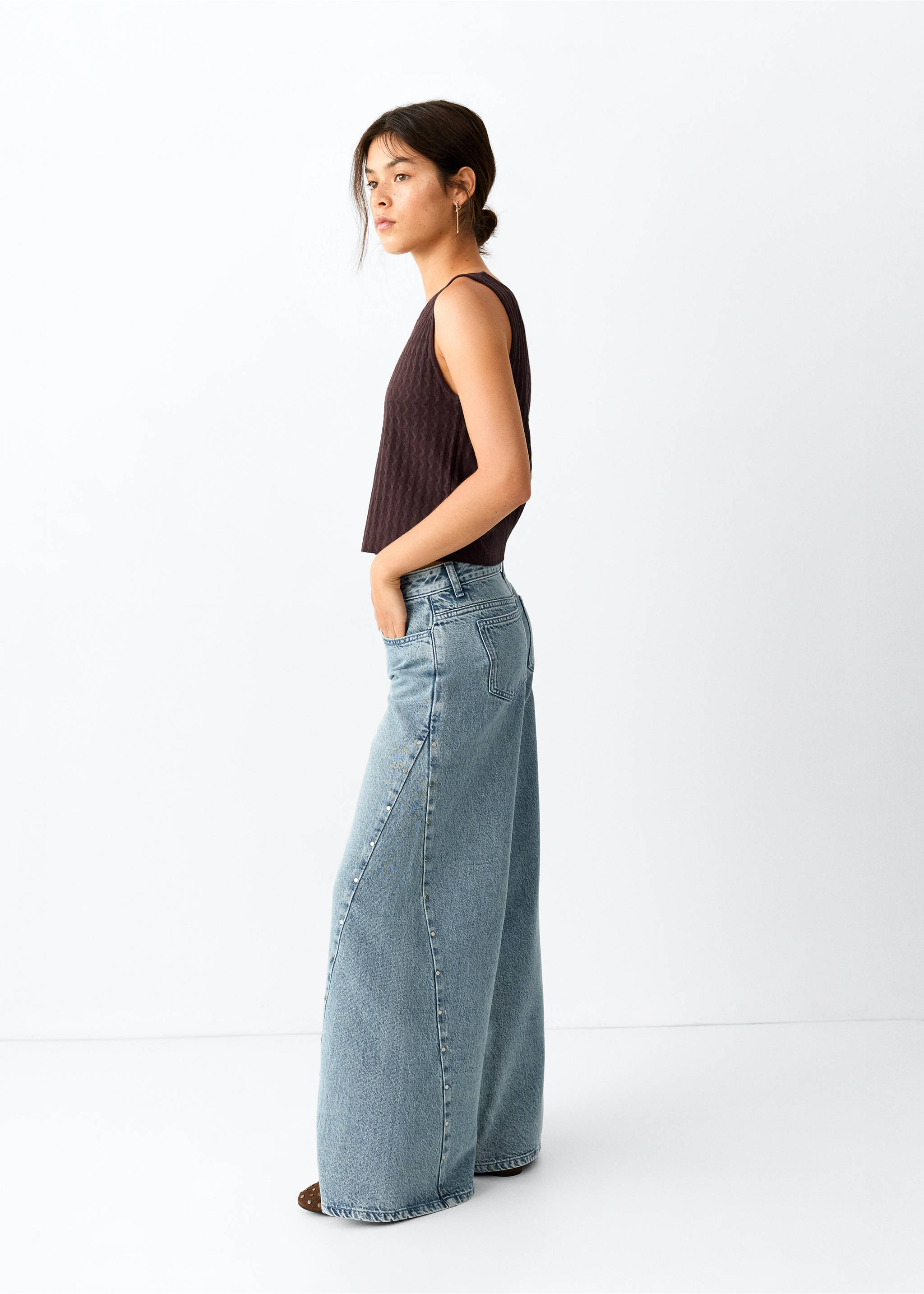Wide-leg jeans with studded seams - Medium plane, Medium Blue. Ref: 37004087-00.