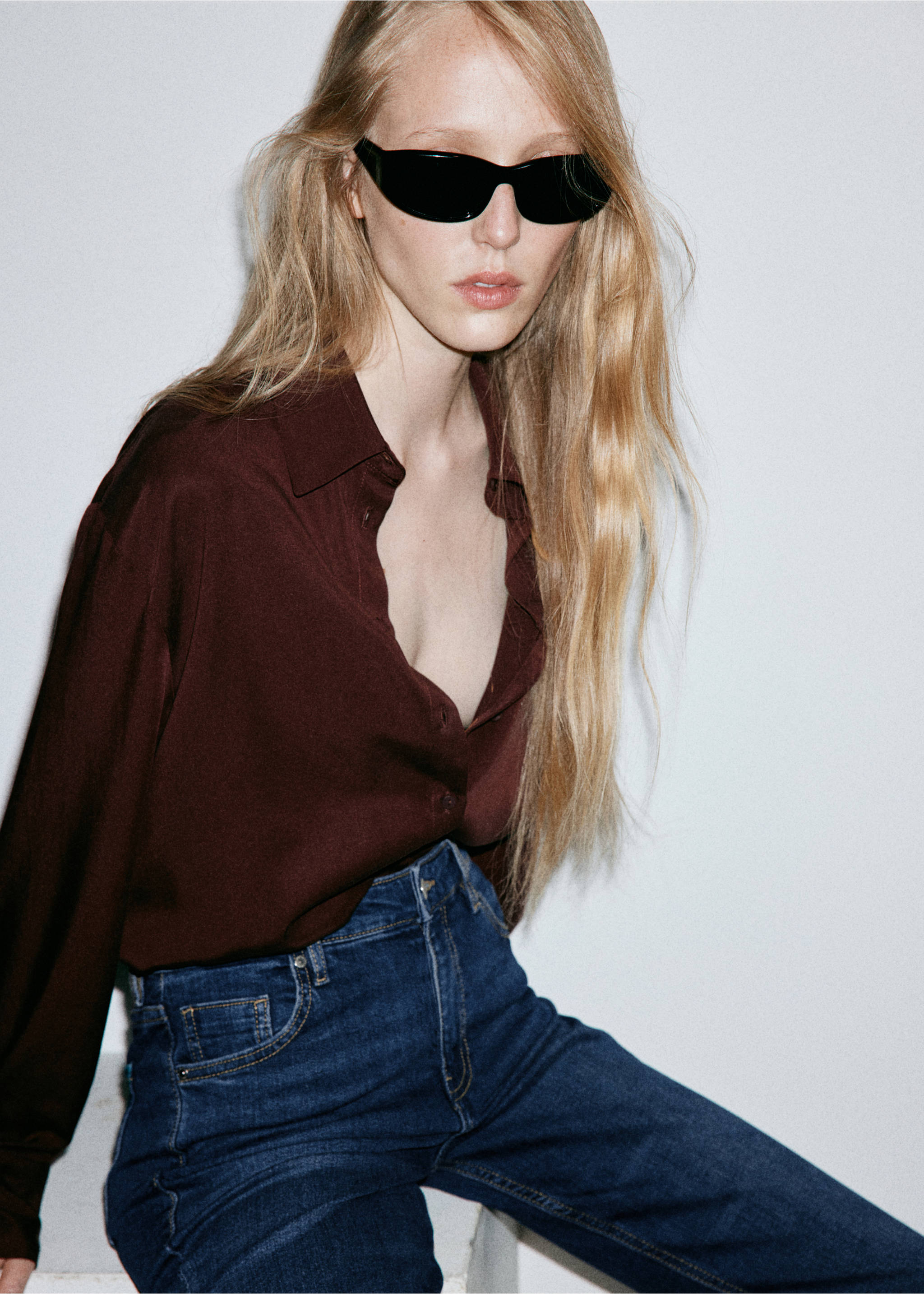 Sienna flared cropped jeans - Details of the article 2, Dark Blue. Ref: 37004089-00.