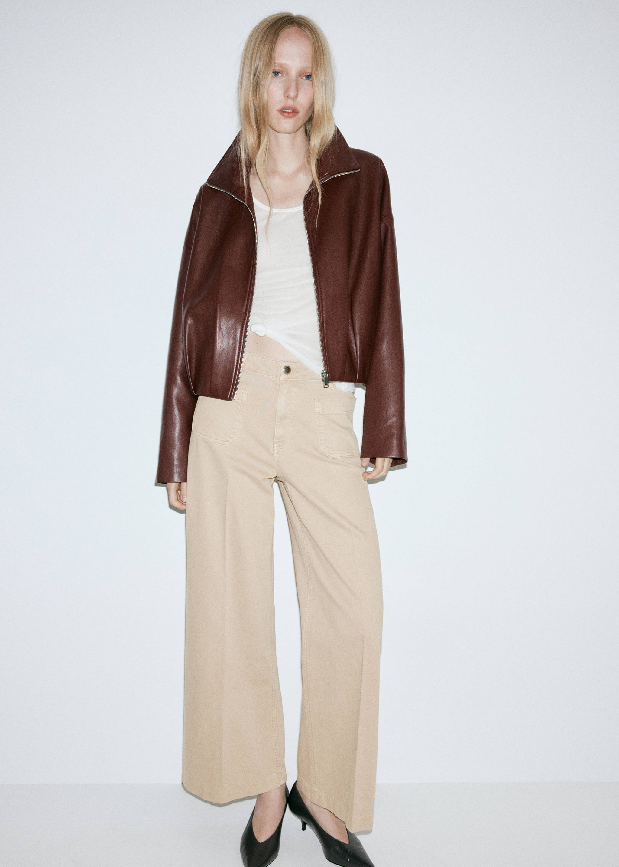 Wide-leg patch pocket jeans - General plane