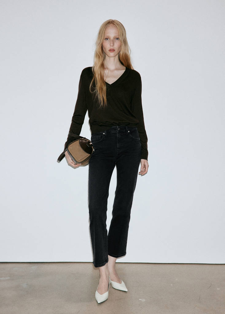 Sienna flared cropped jeans — Black denim