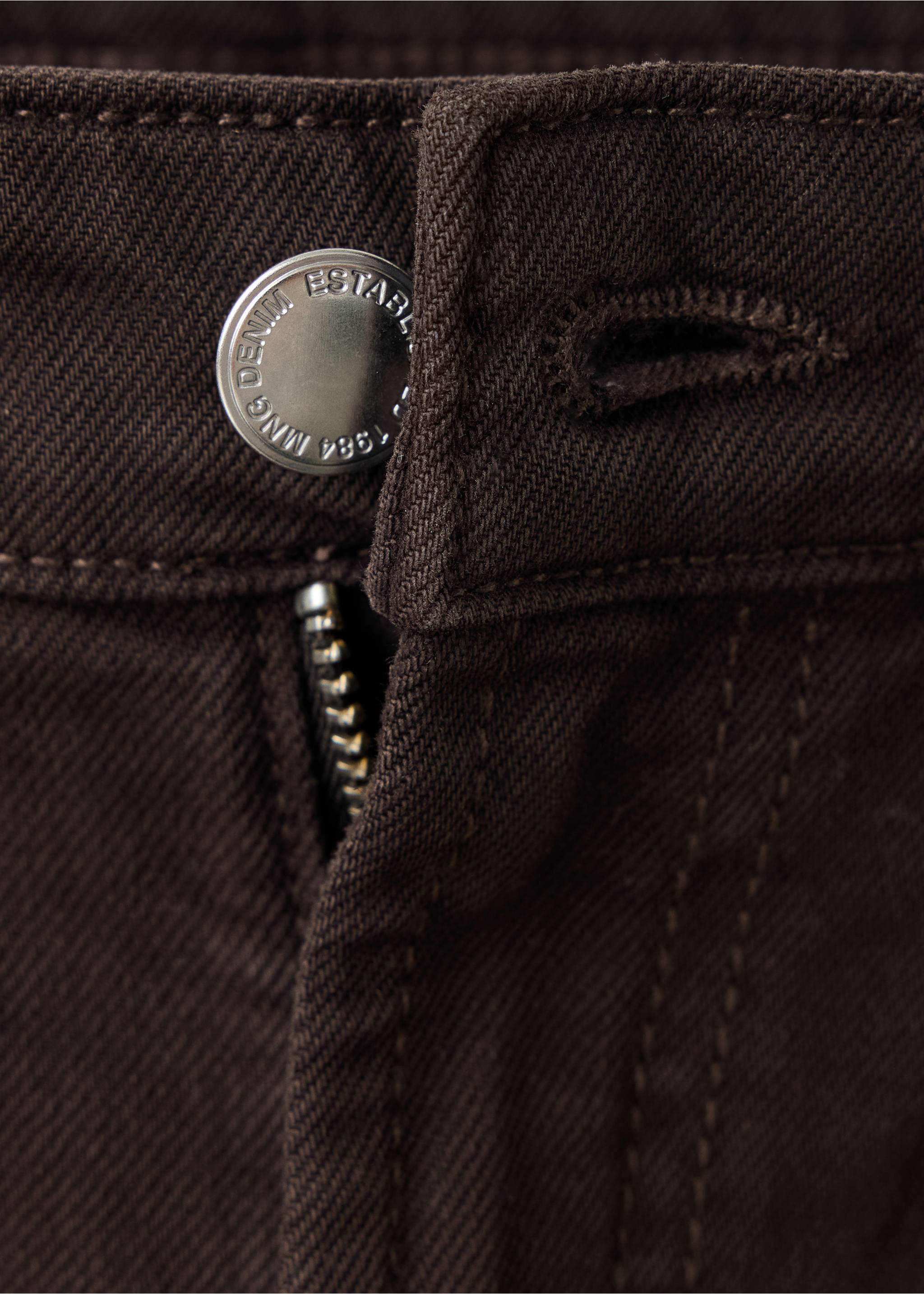 High-waisted wideleg jeans - Details of the article 0, Chocolate. Ref: 37004101-00.