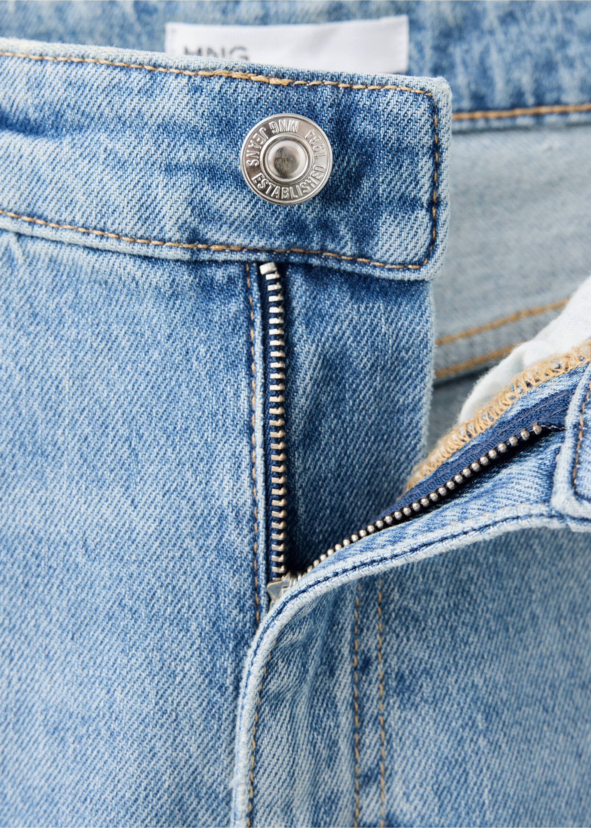 Newmom comfort high-rise jeans - Details of the article 0, Medium Blue. Ref: 37004102-00.