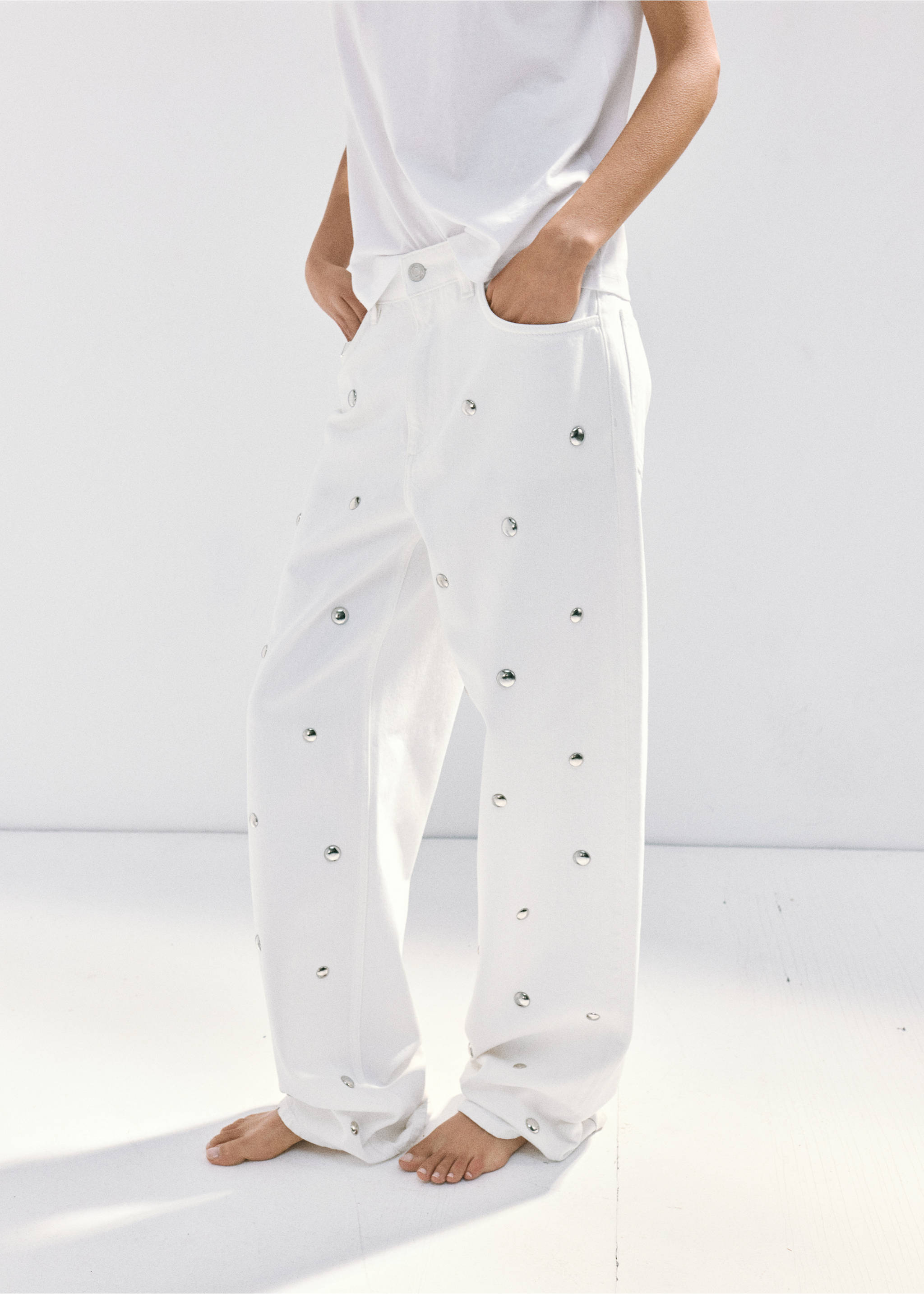 Regular waist studded jeans - Medium plane, Off White. Ref: 37004105-00.