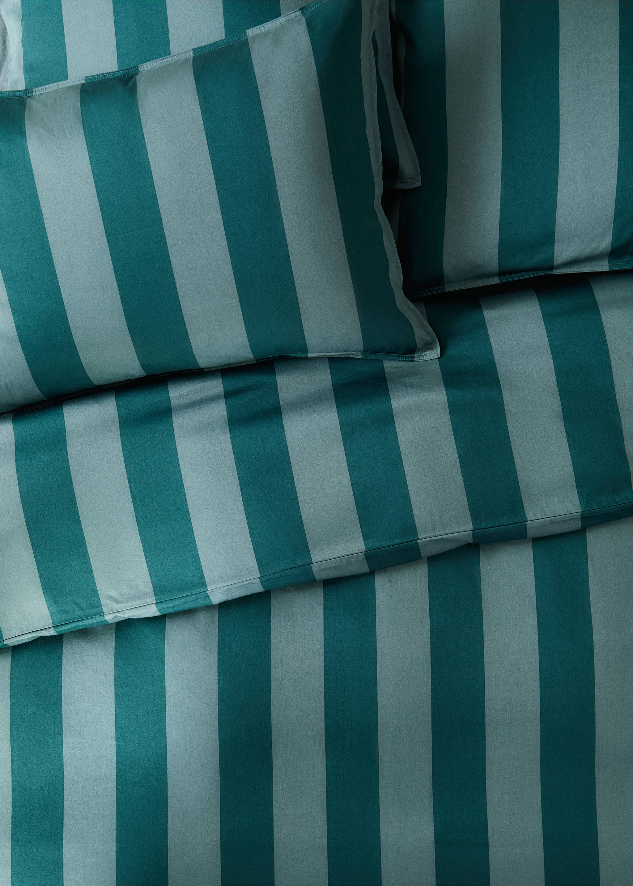 Watercolour Broad Stripes Duvet Cover for 150/160 cm Bed - Details of the article 7, Petrol Blue. Ref: 37004109-00.