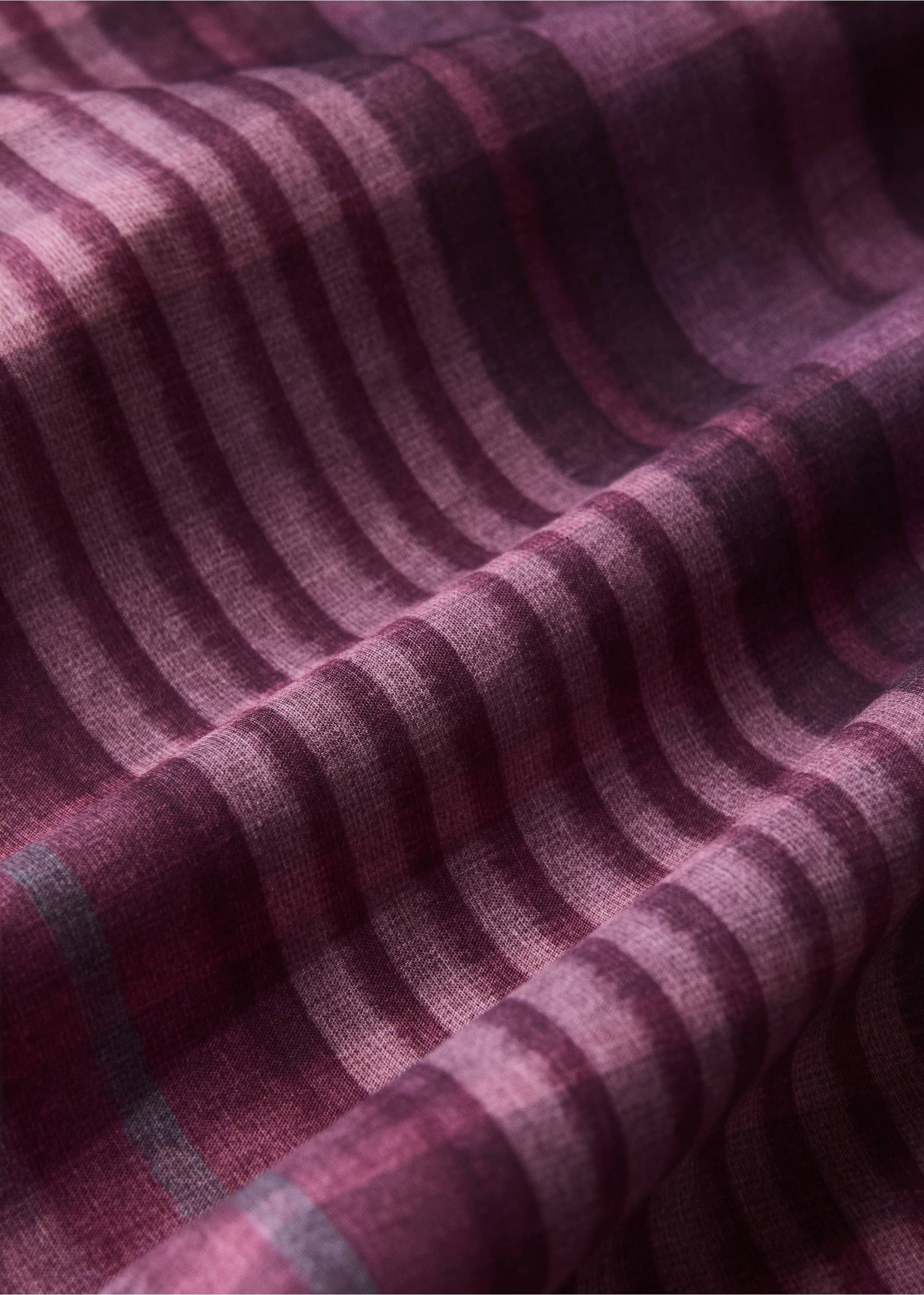 100% cotton percale checked duvet cover for 135/140 cm bed - Details of the article 1, Wine. Ref: 37004124-00.