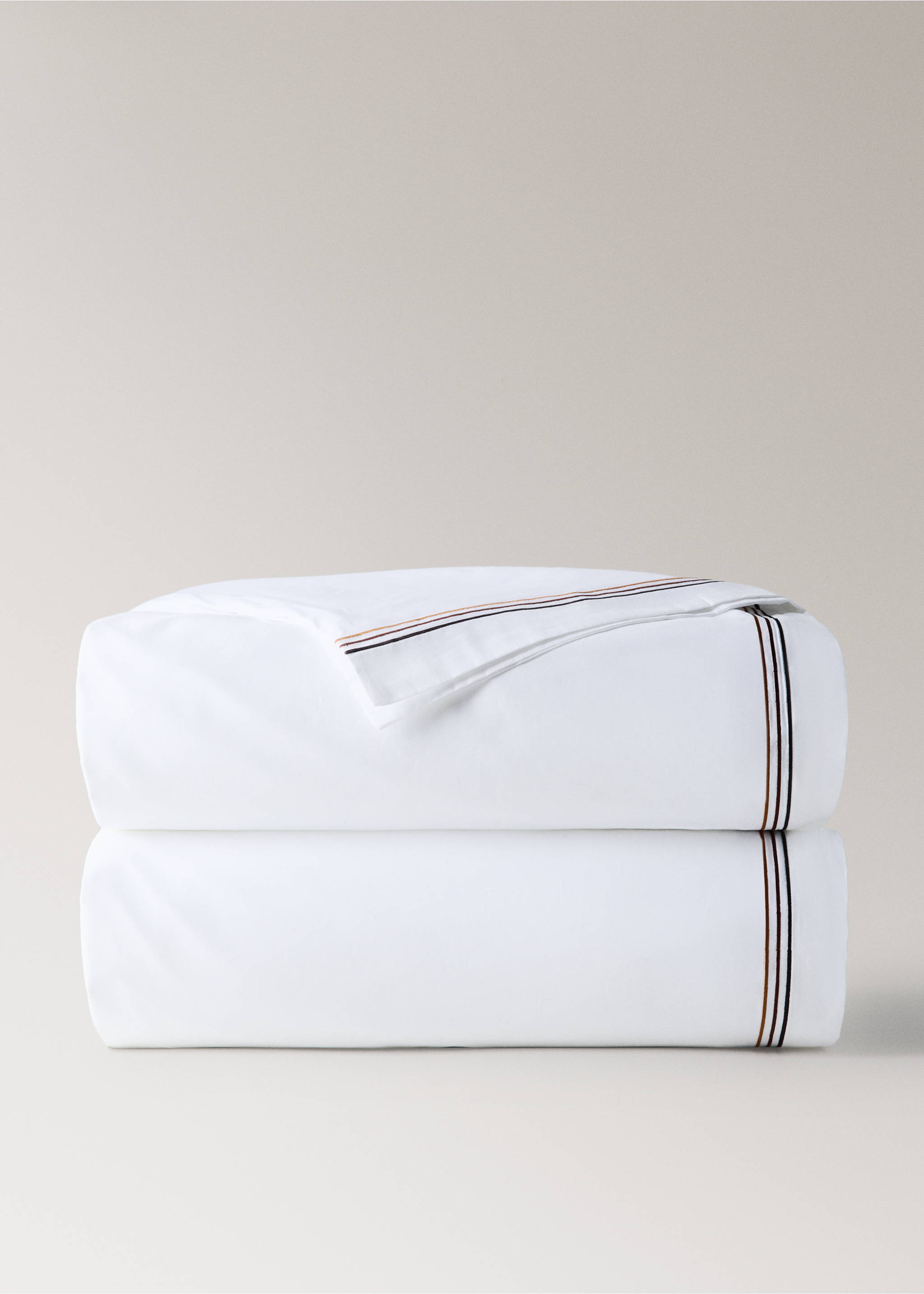 Embroidered 100% cotton duvet cover for 150/160 cm bed - Article without model, Ecru. Ref: 37004132-00.