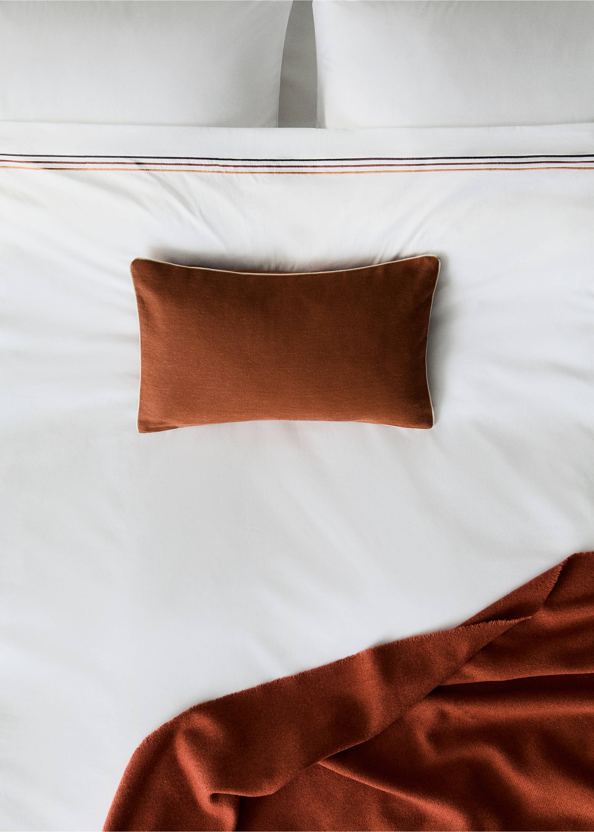 Embroidered 100% cotton duvet cover for 90 cm bed - Details of the article 7, Ecru. Ref: 37004134-00.