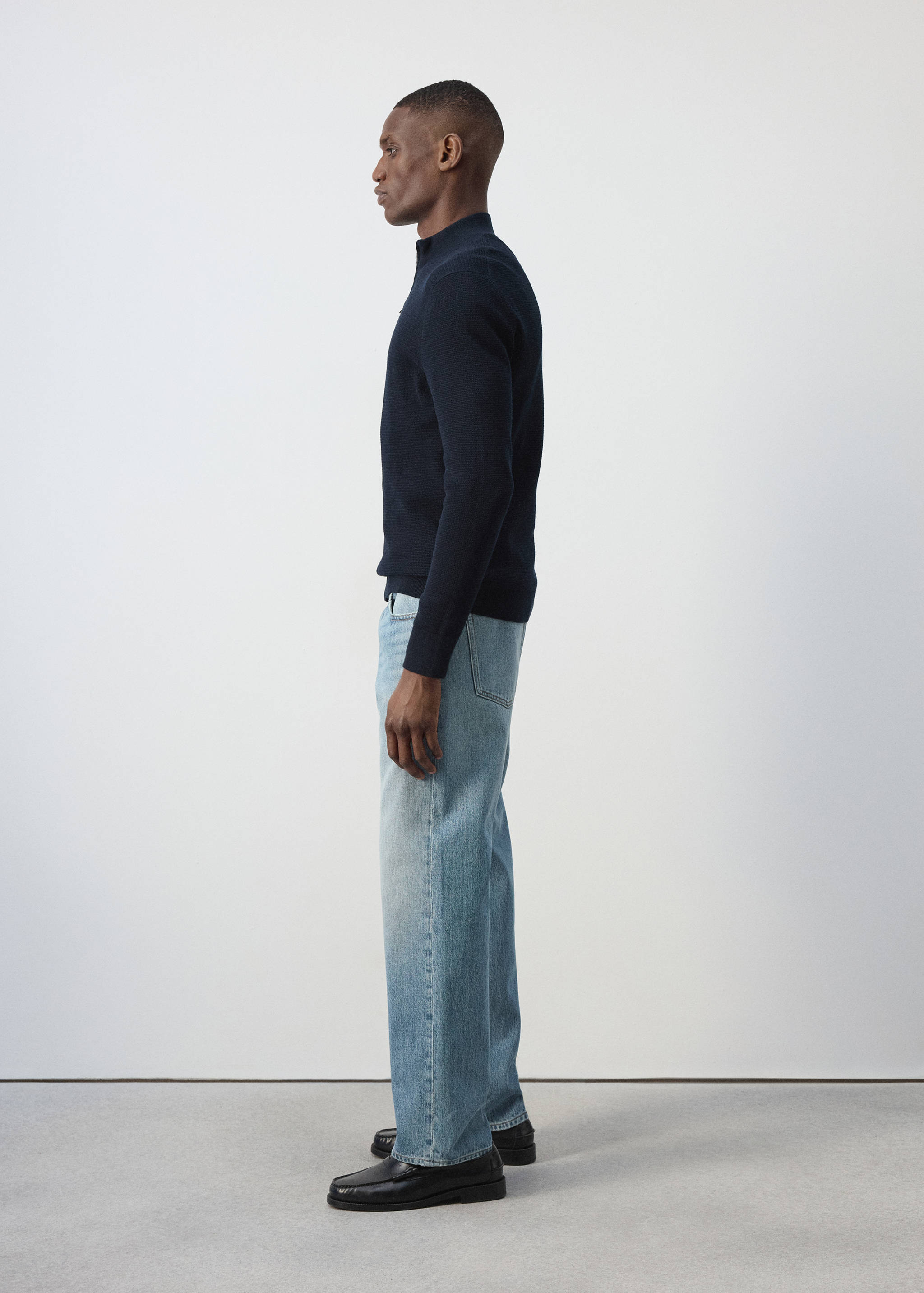 Light wash Moby relaxed fit jeans - Details of the article 2