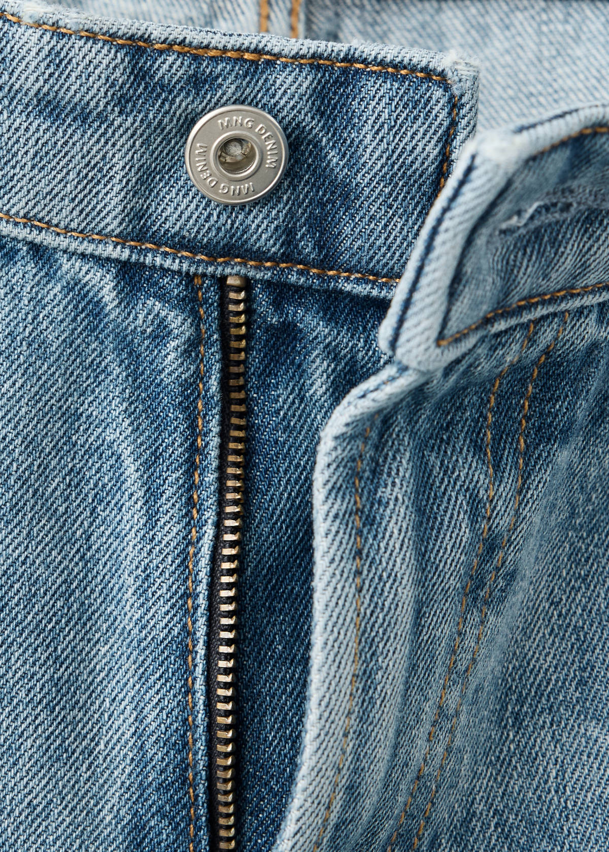 Light wash Moby relaxed fit jeans — Medium Vintage Blue