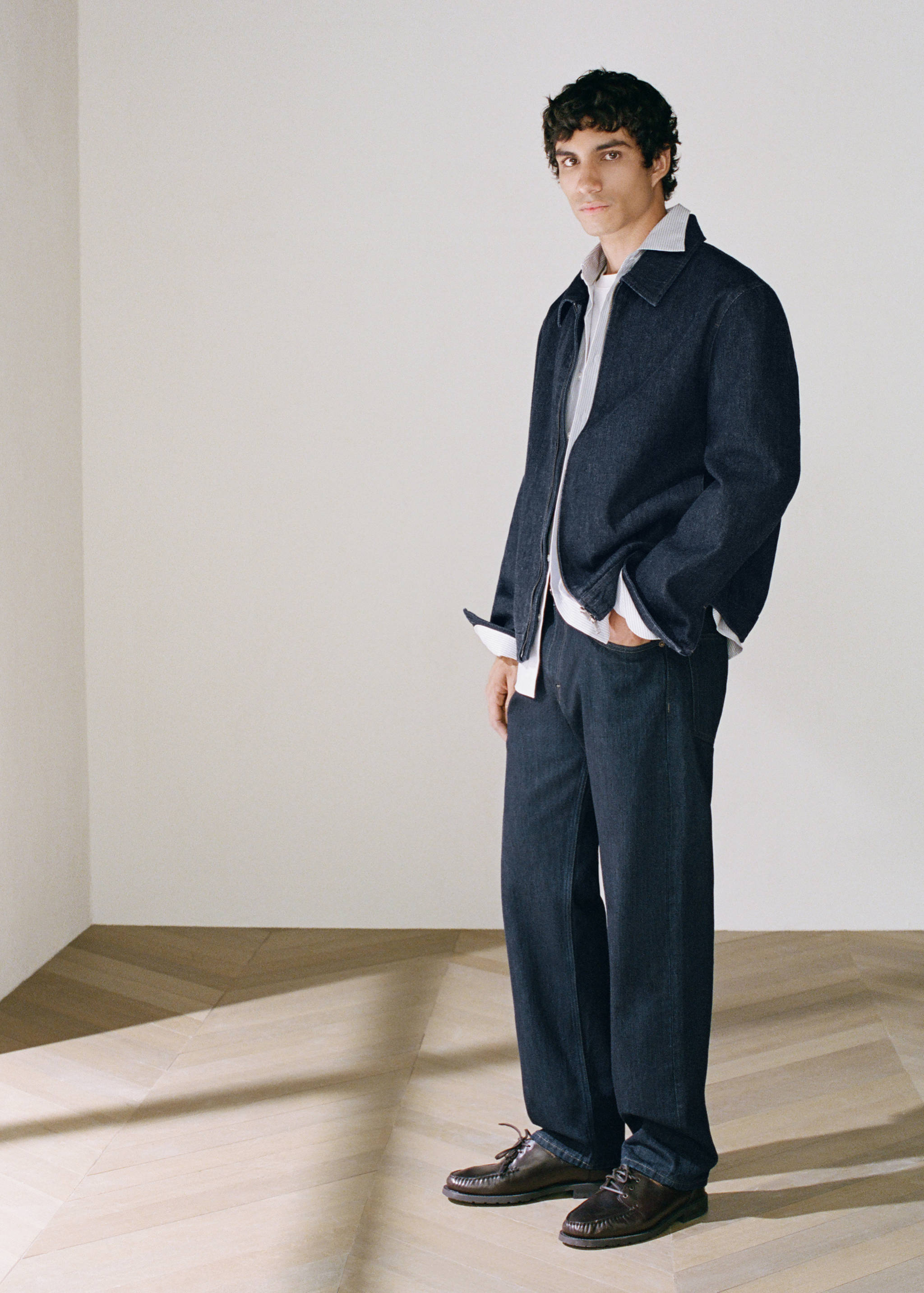 Jeans Moby relaxed fit lavado oscuro - Detalle del artículo 7