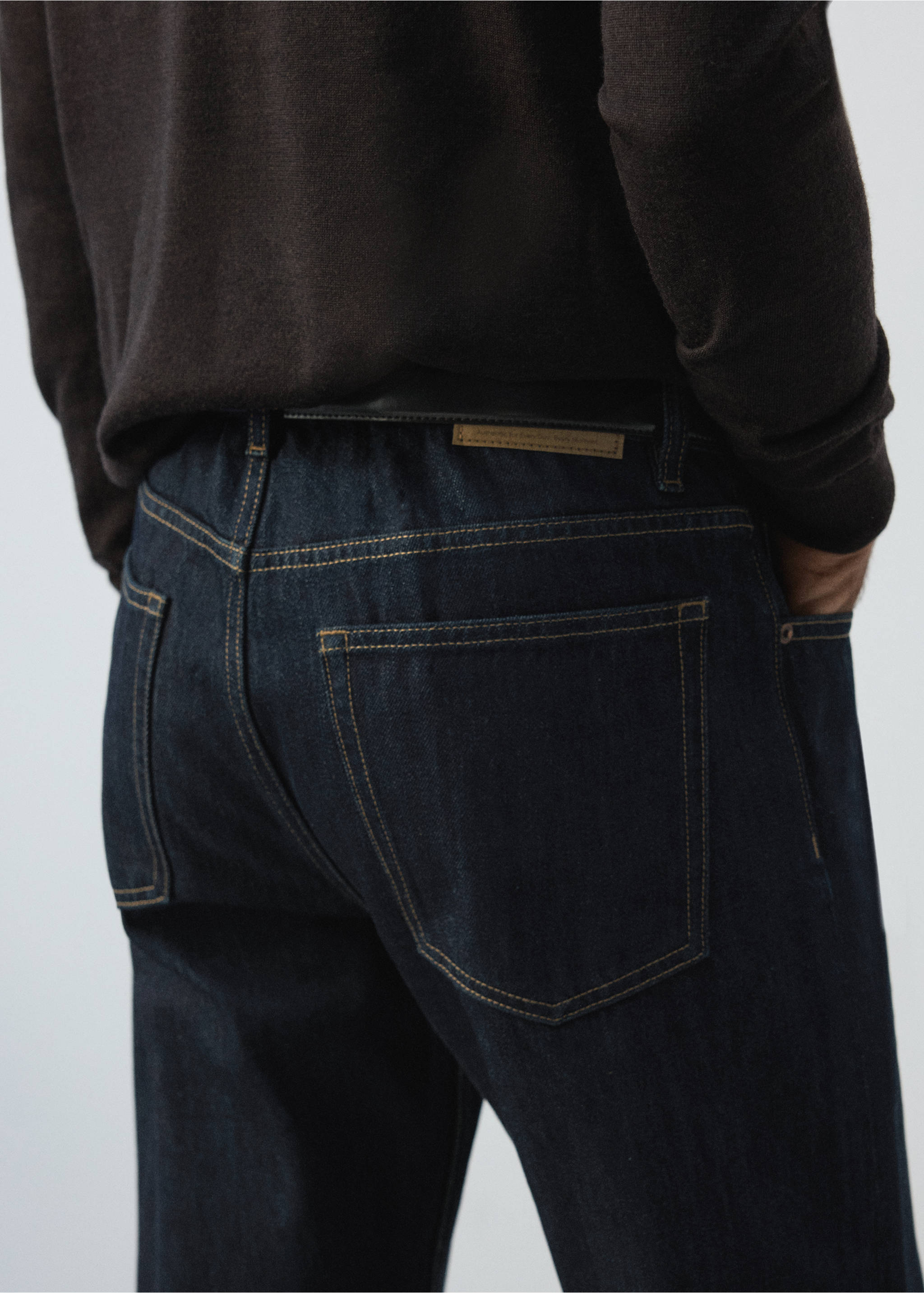 Moby relaxed fit dark wash jeans - Details of the article 4, Open Blue. Ref: 37004408-01.