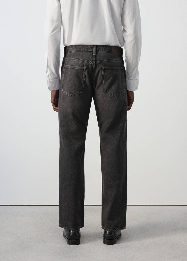 Light wash Moby relaxed fit jeans — Open Grey
