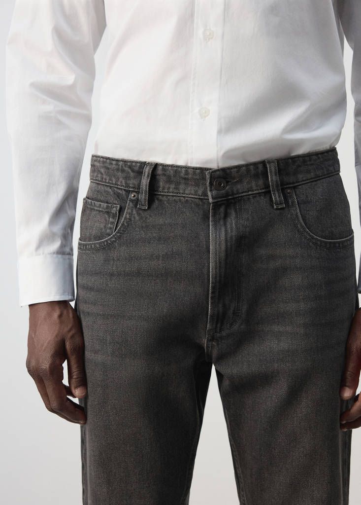 Light wash Moby relaxed fit jeans — Open Grey