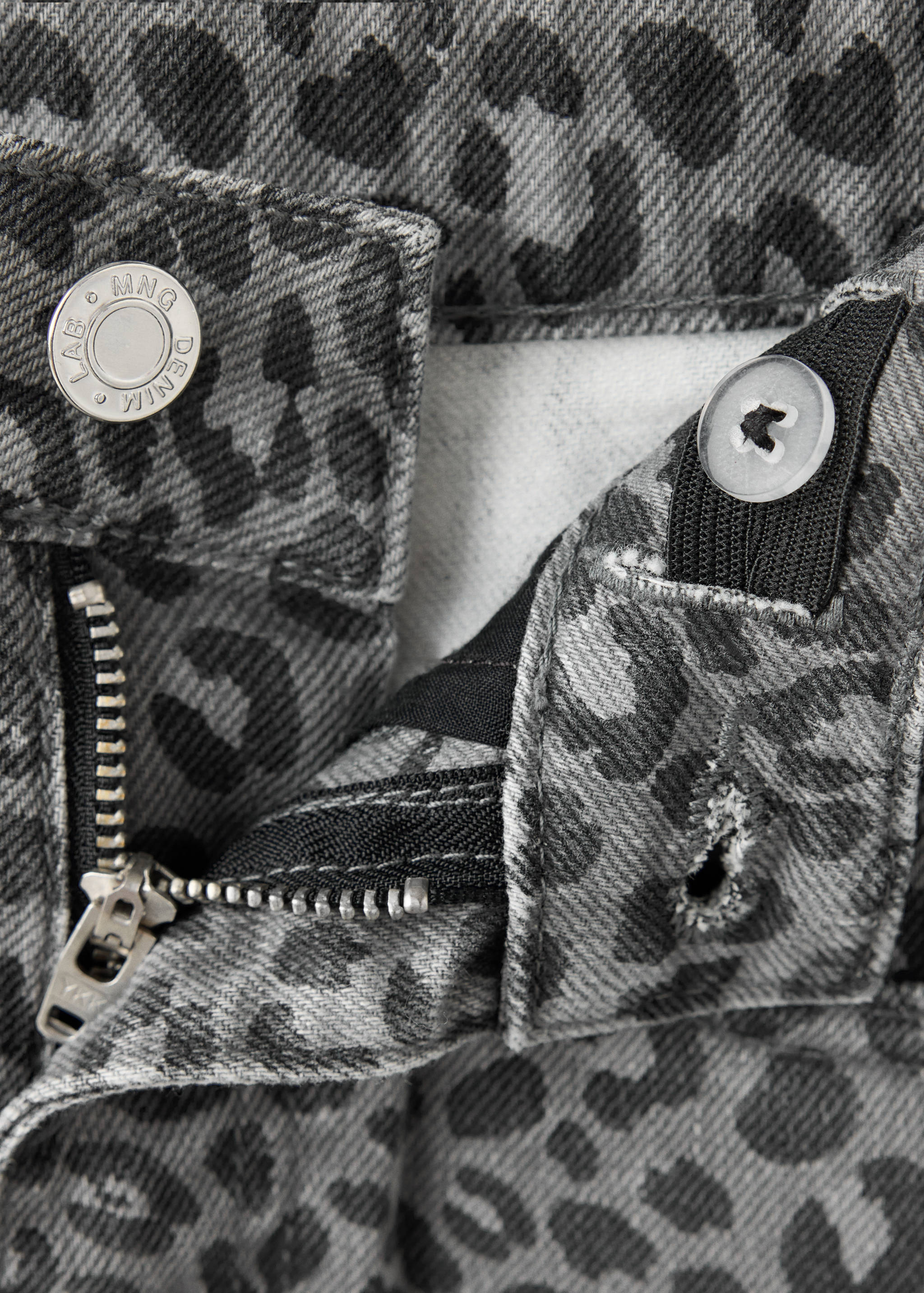 Leopard-print straight jeans - Details of the article 8