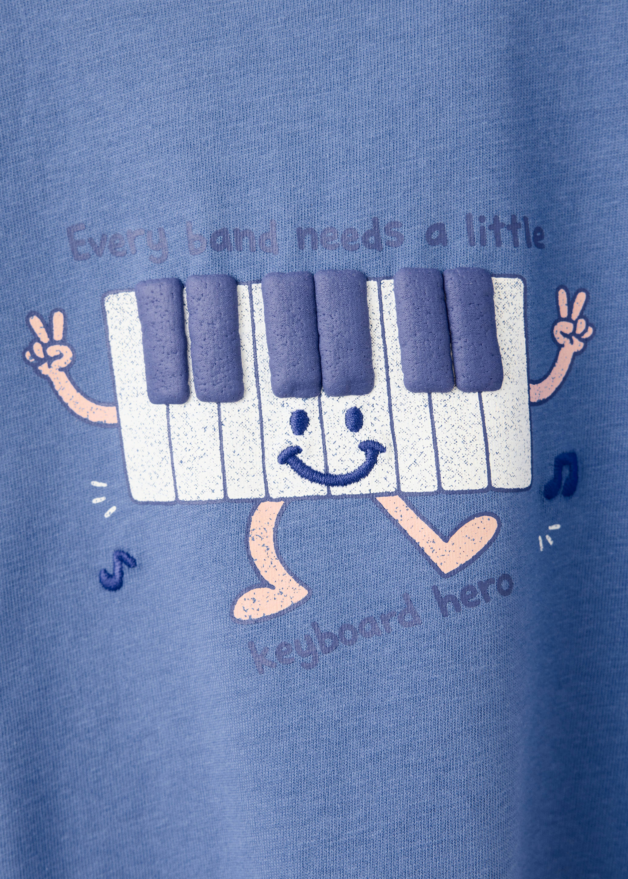 Long-sleeved t-shirt with embossed print - Details of the article 8