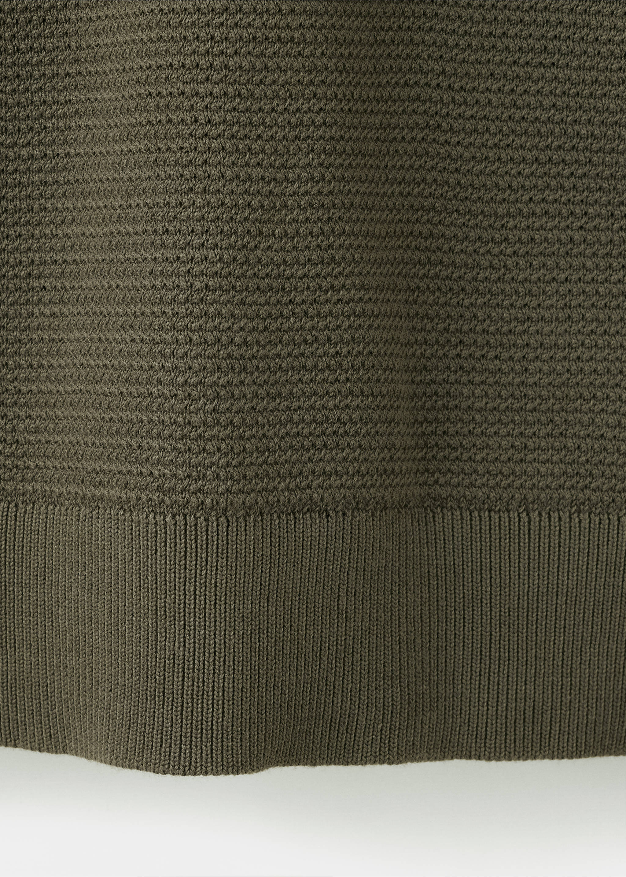 Polo en maille fine en mélange de coton - Détail de l'article 0, Olive. Ref: 37004427-00.
