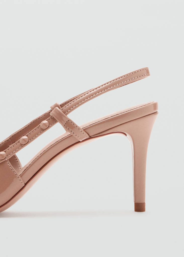 Patent heeled shoes — Nude