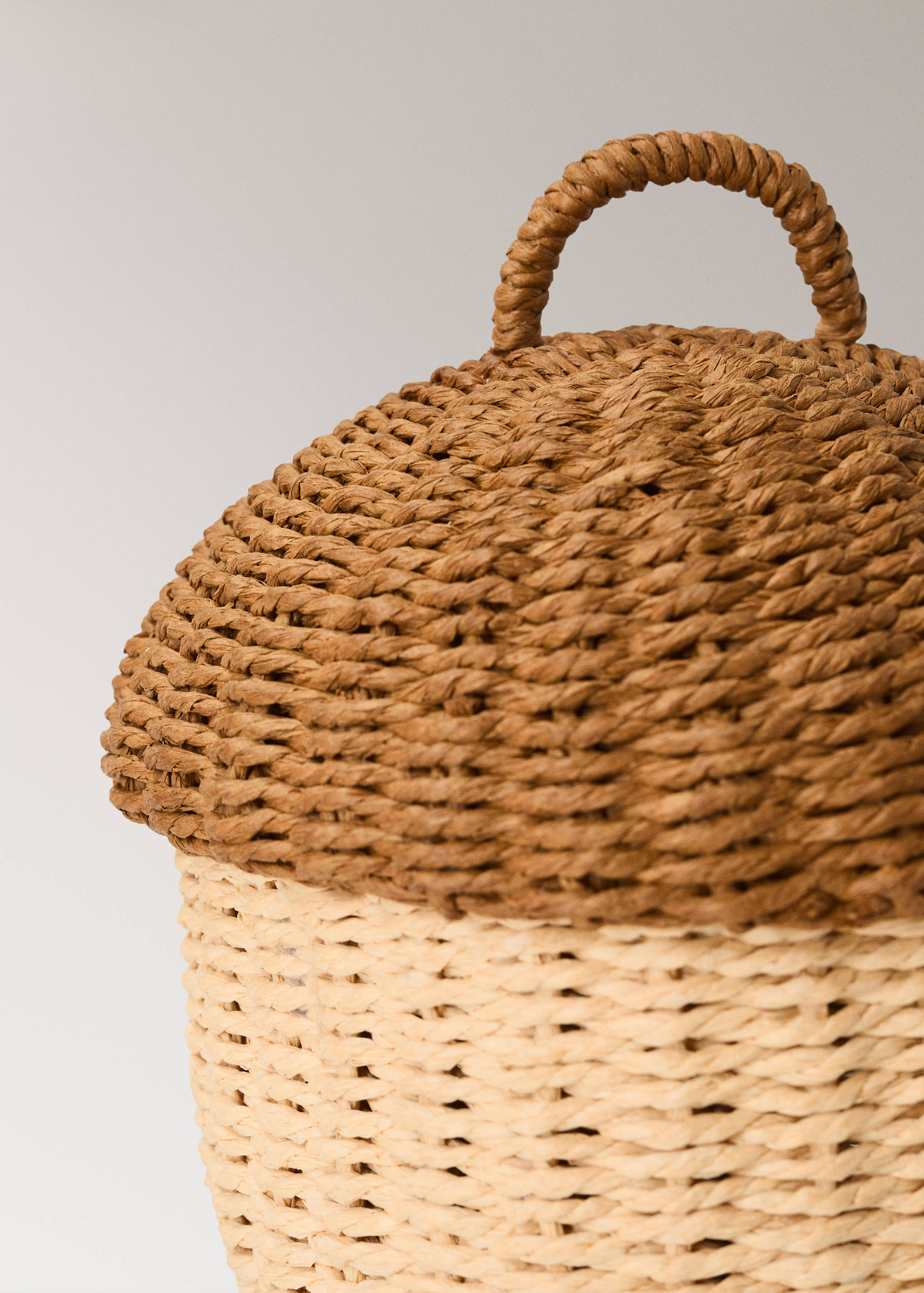 100% paper basket with animated design - Details of the article 2