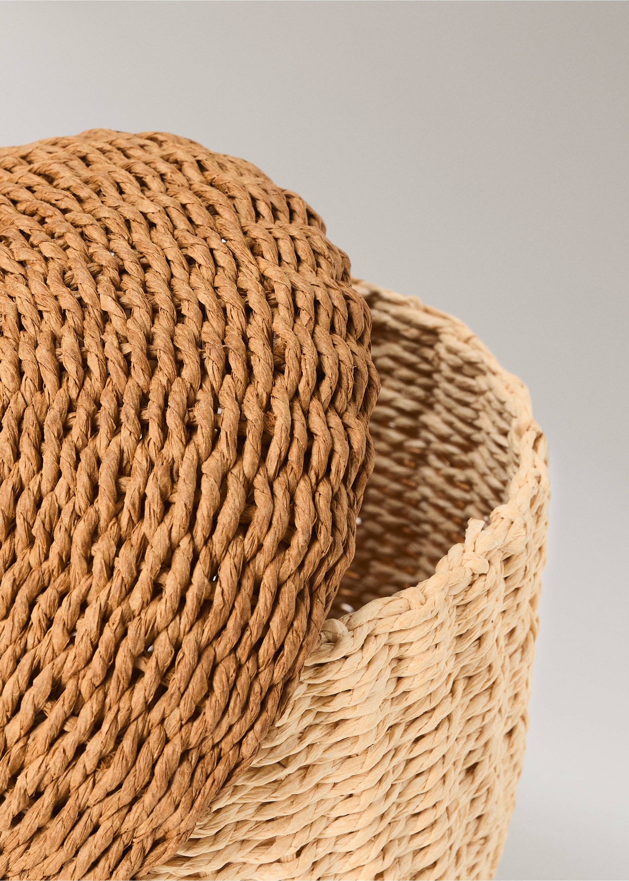 100% paper basket with animated design - Details of the article 3, Brown. Ref: 37004462-00.