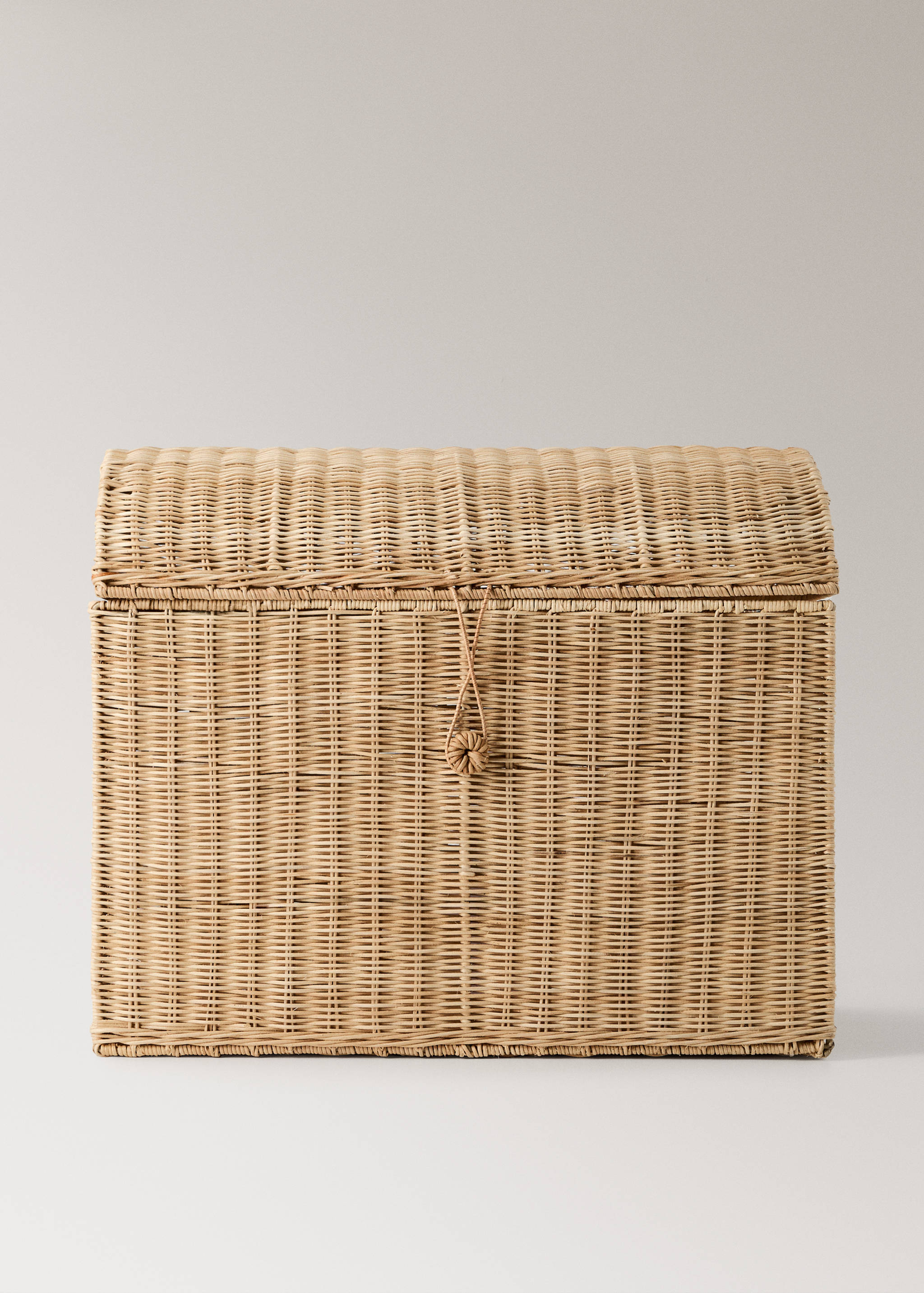 Large rattan trunk basket - Article without model