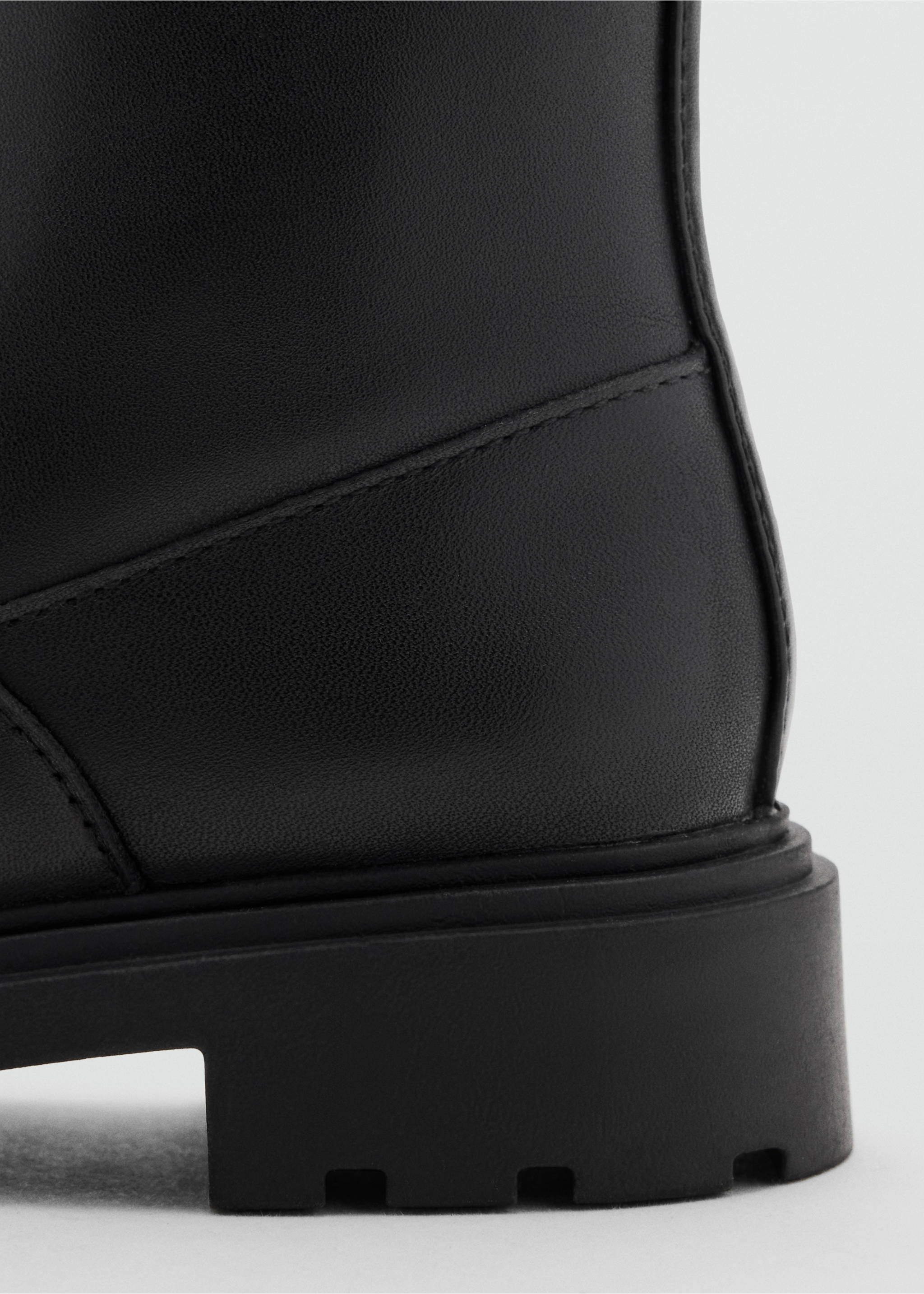 Bovine leather lace-up ankle boot - Details of the article 1, Black. Ref: 37004781-00.