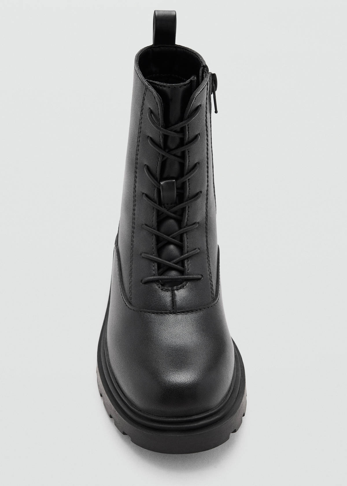Bovine leather lace-up ankle boot — Black