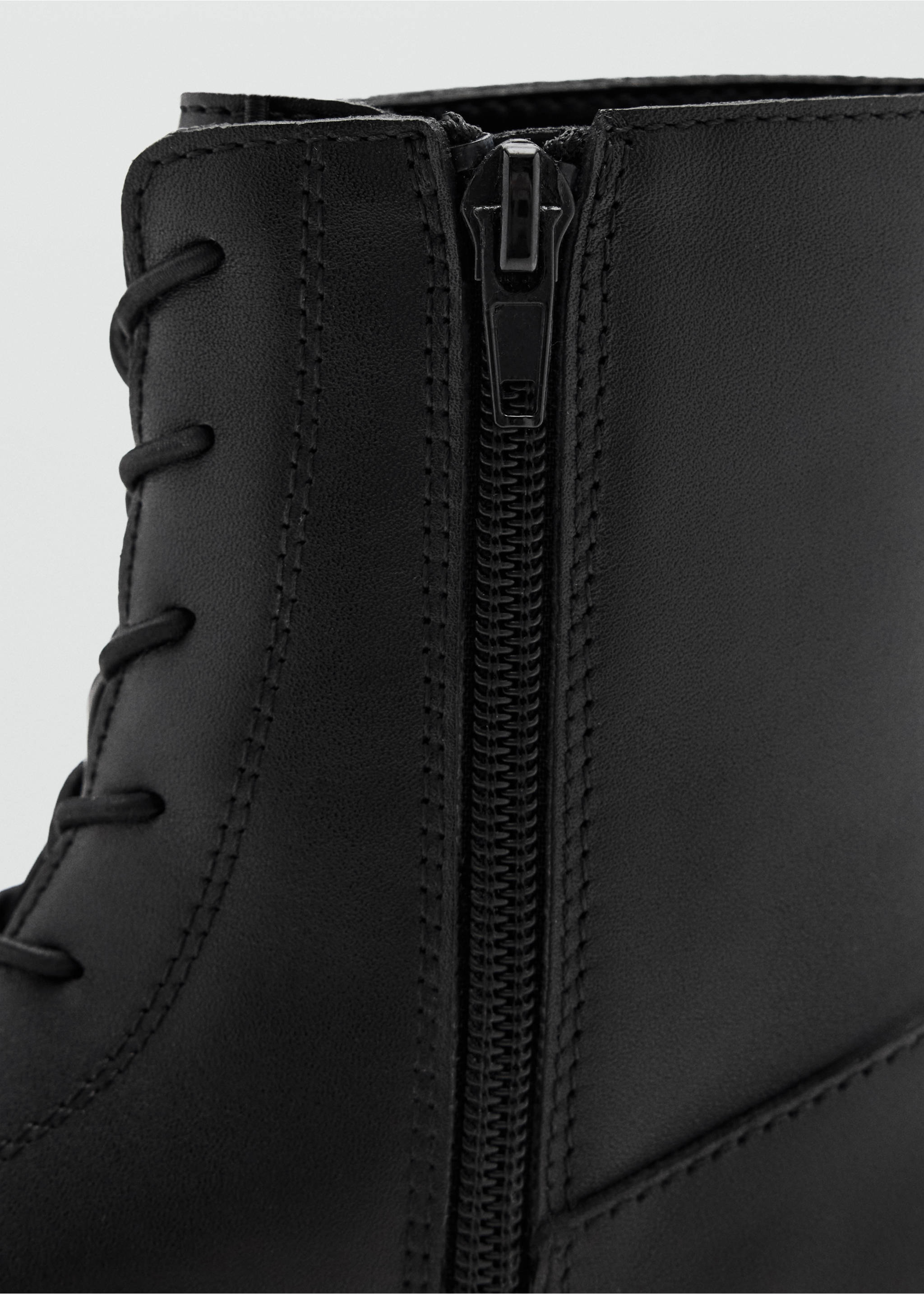 Bovine leather lace-up ankle boot - Details of the article 3, Black. Ref: 37004781-00.