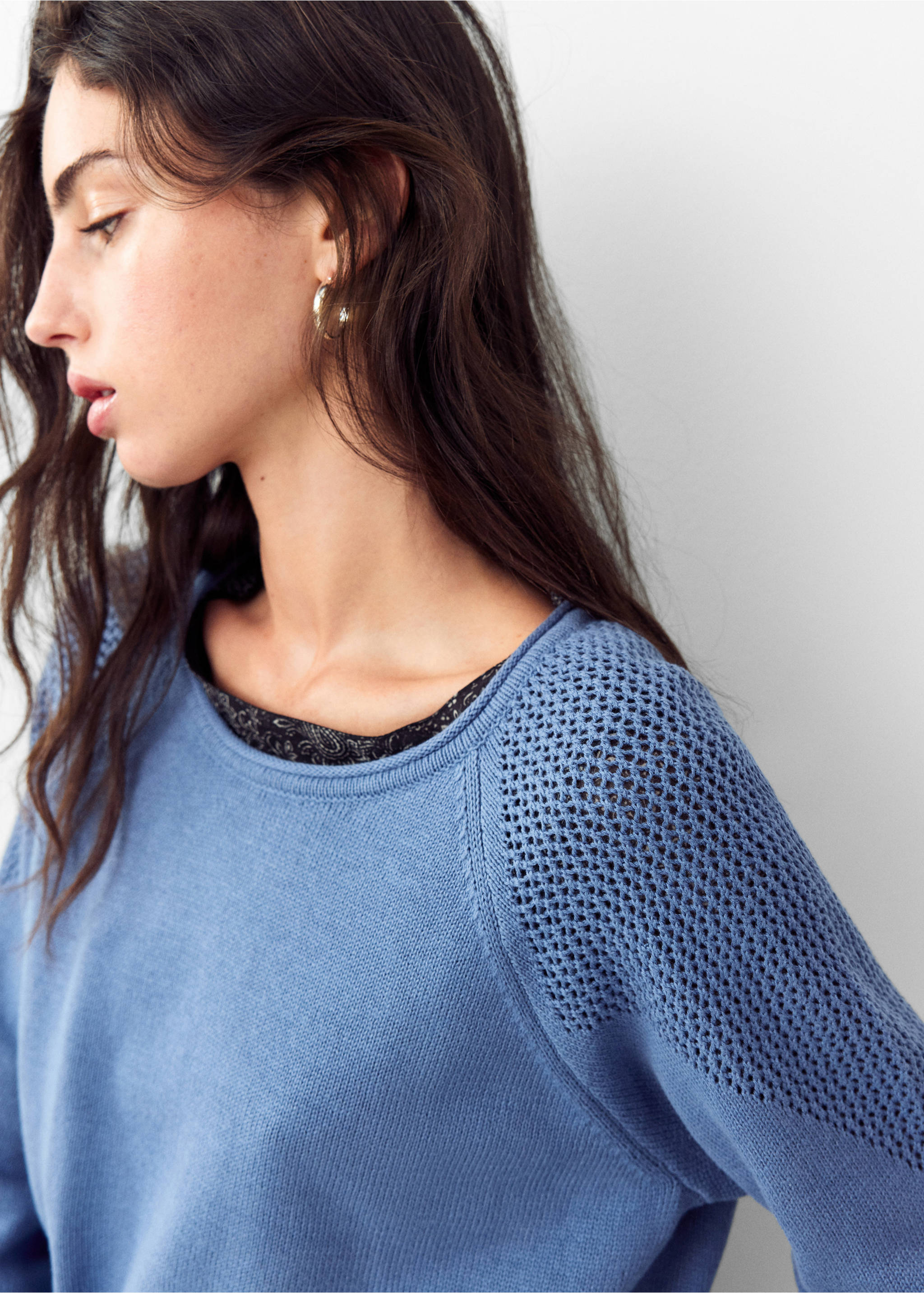 Jersey punto detalle crochet - Detalle del artículo 2, Azul. Ref: 37004790-00.