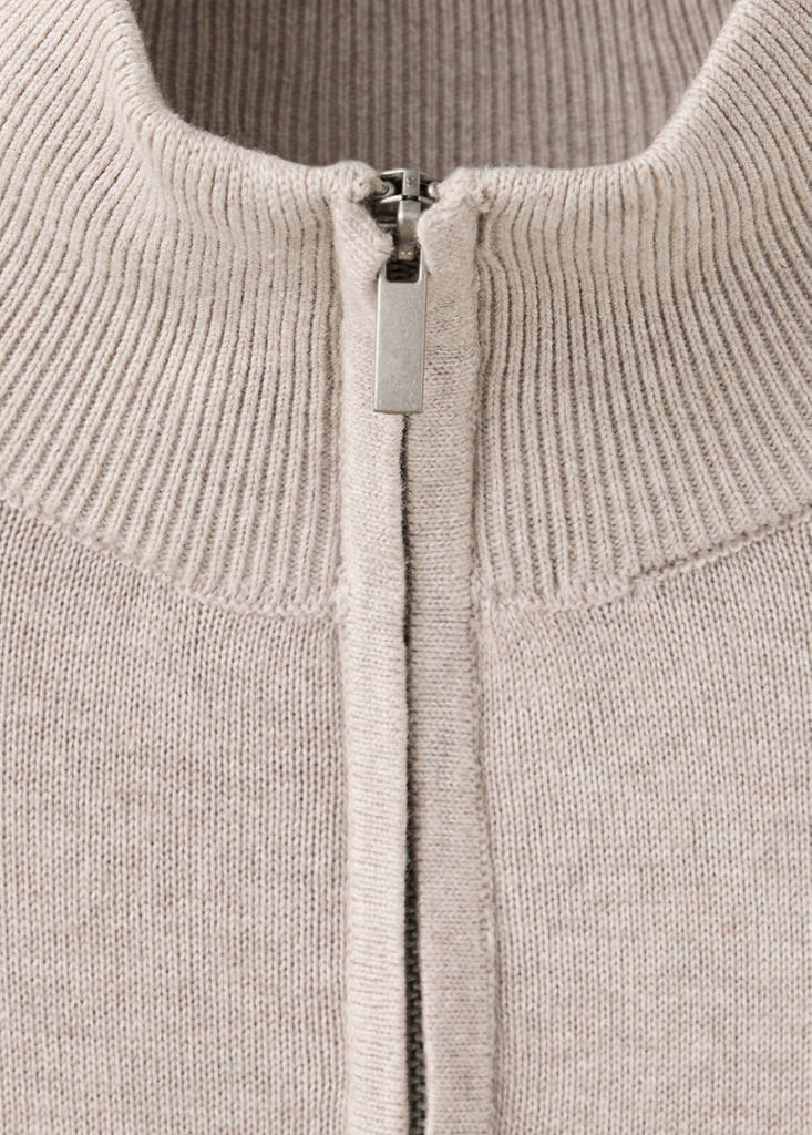 Perkins-neck sweater with zip — Sand