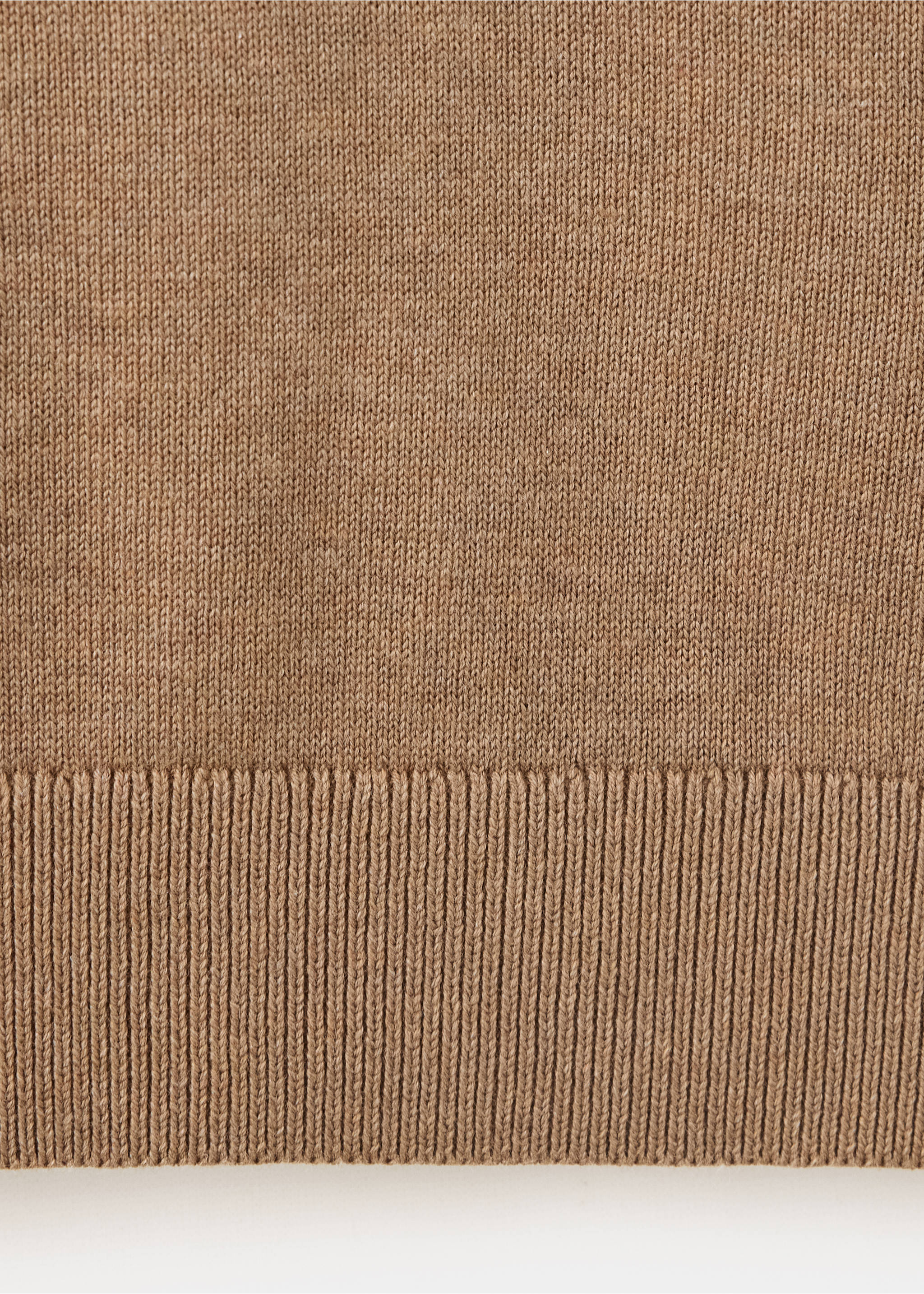 Perkins-neck sweater with zip - Details of the article 0, Tobacco Brown. Ref: 37004799-00.