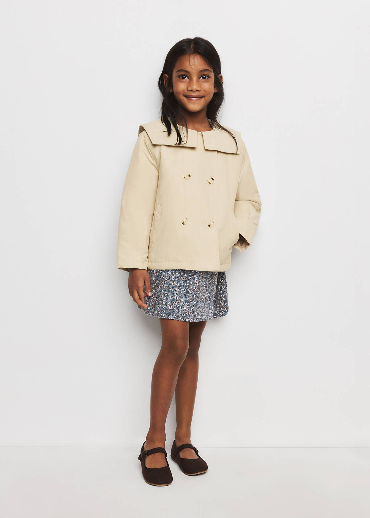 Short trench coat — Beige