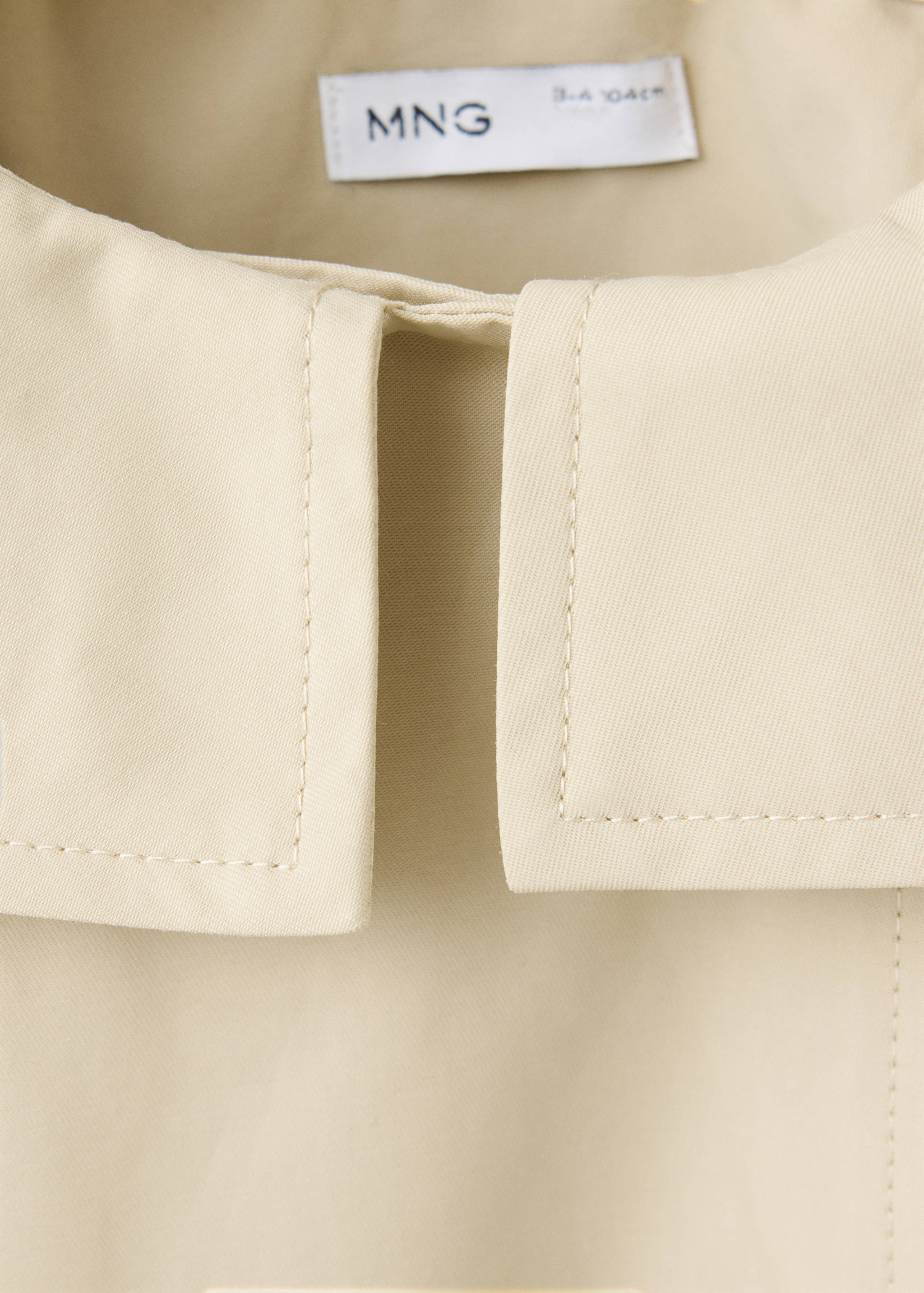 Short trench coat - Details of the article 8