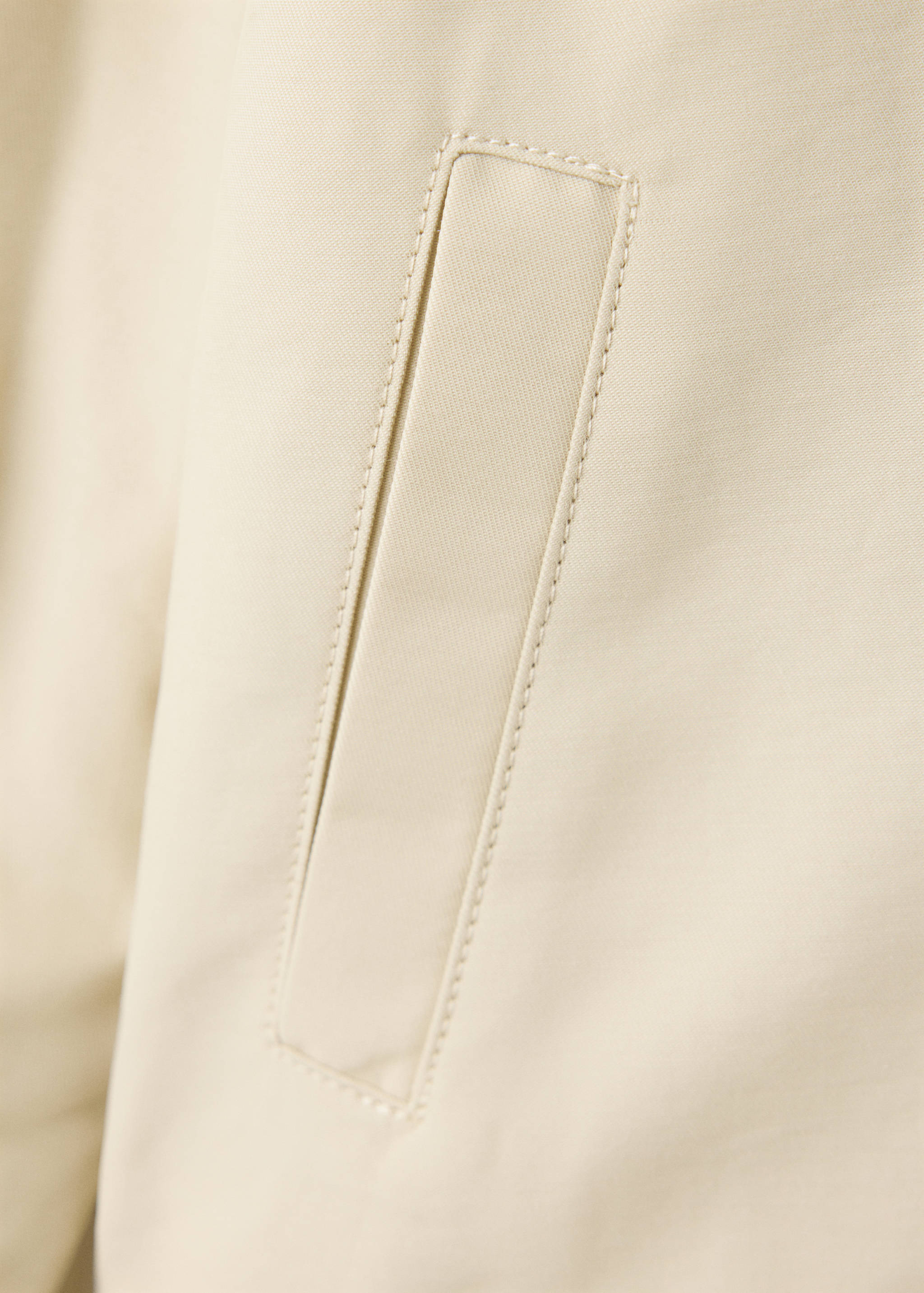 Short trench coat - Details of the article 0