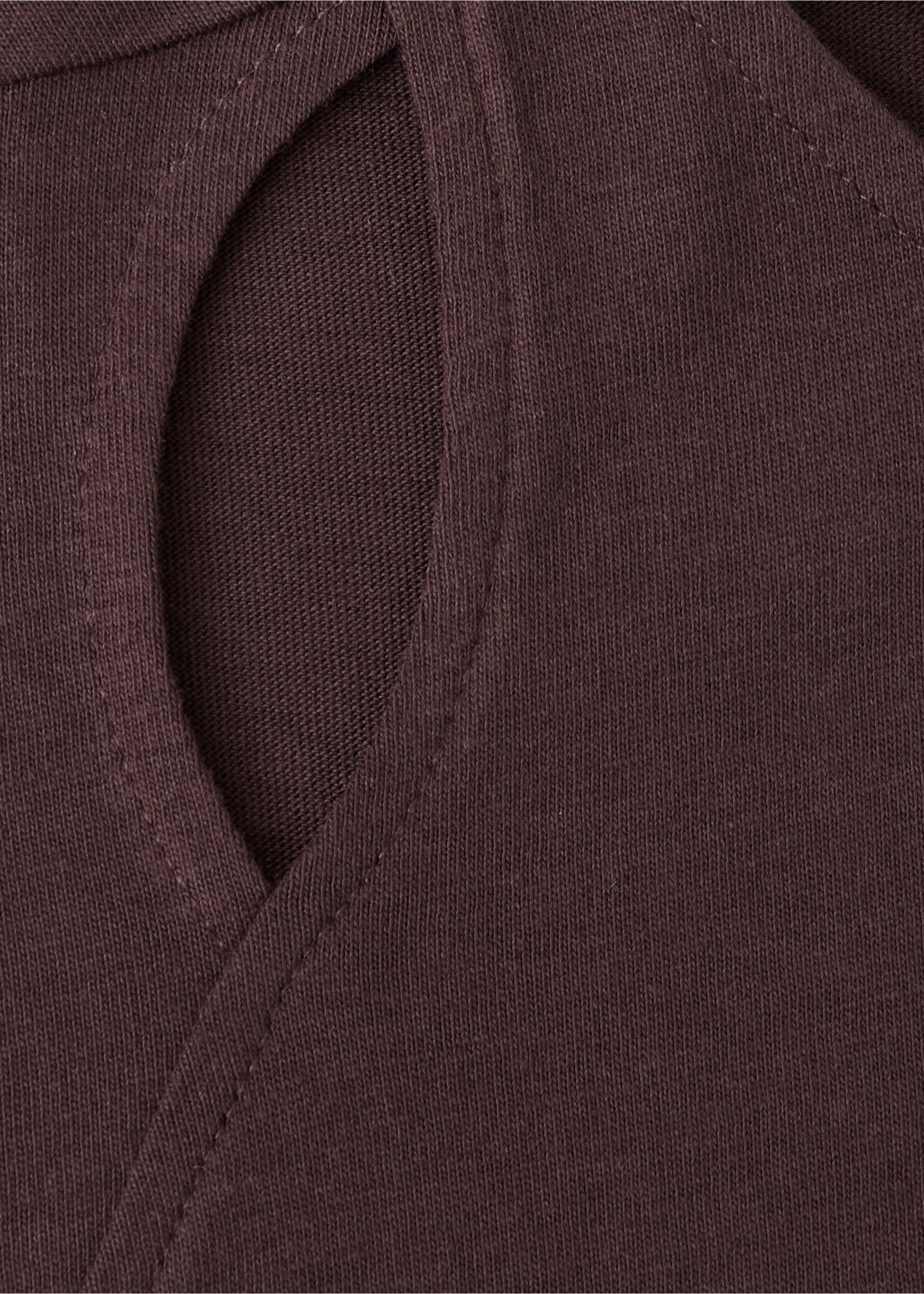 Cotton t-shirt with cut-out - Details of the article 8, Burgundy. Ref: 37005170-00.