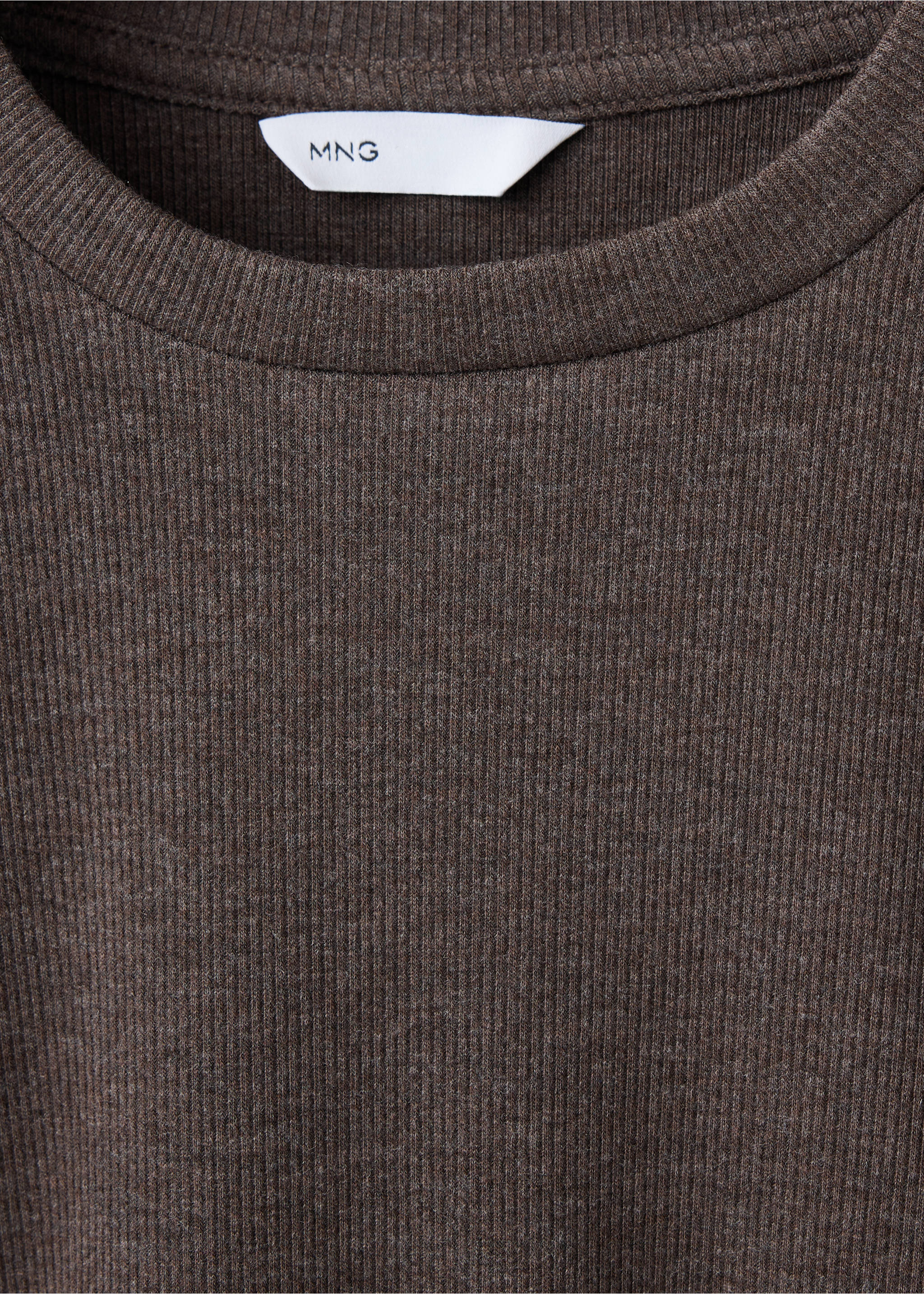 Ribbed t-shirt - Details of the article 8, Chocolate. Ref: 37005178-00.